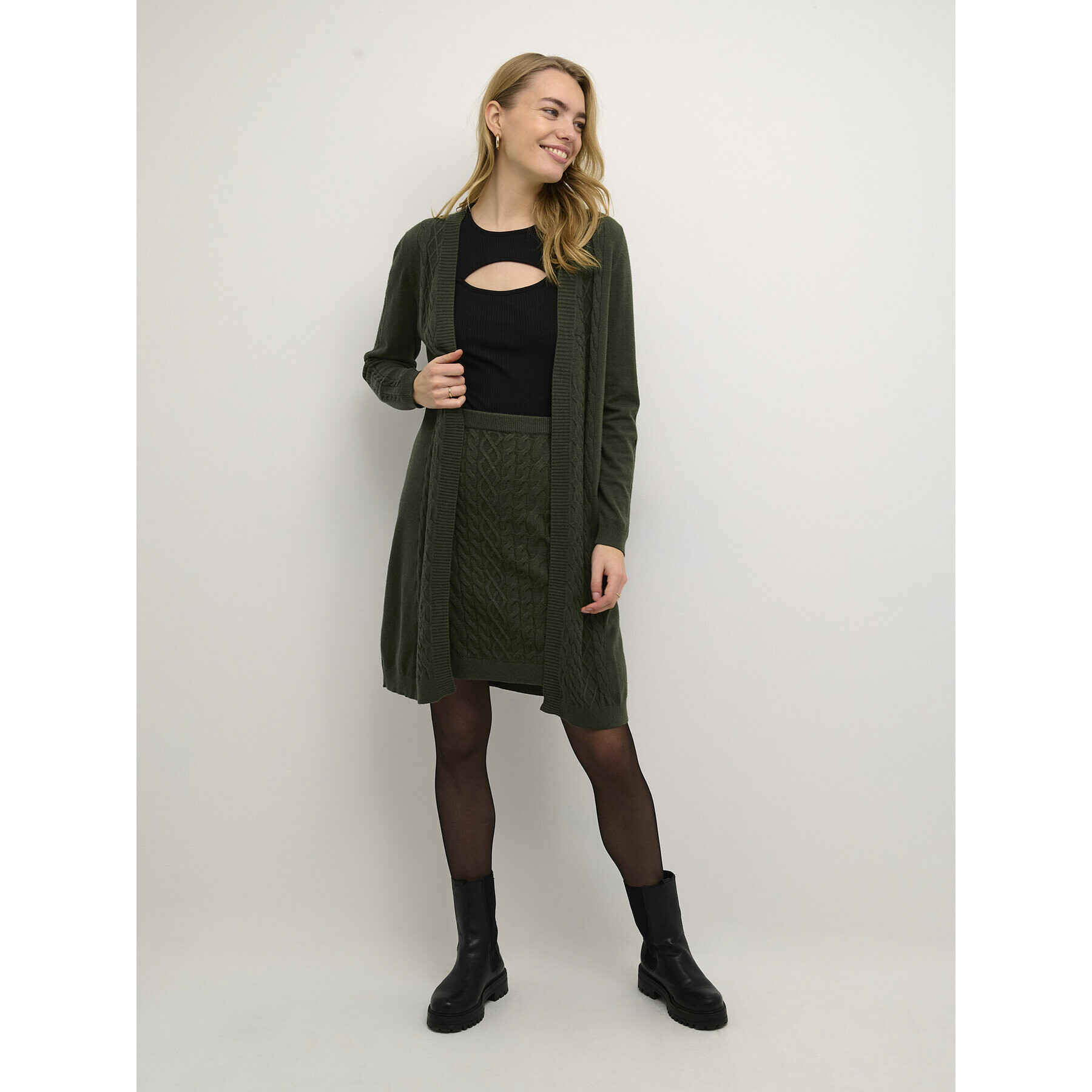 Cream Мини пола Crdela Knit 10611918 Зелен Shaped Fit - Pepit.bg