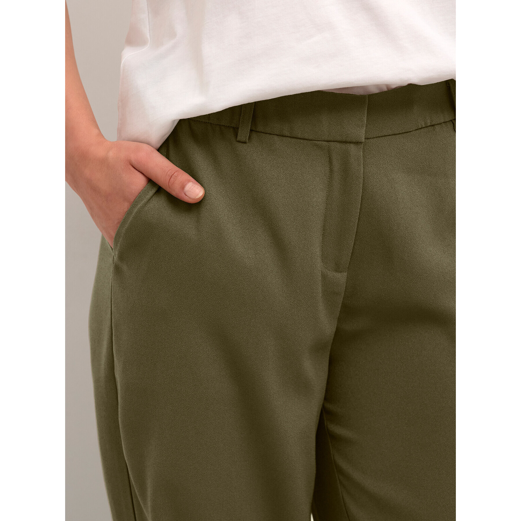 Cream Текстилни панталони Crcocamia 10611708 Зелен Regular Fit - Pepit.bg
