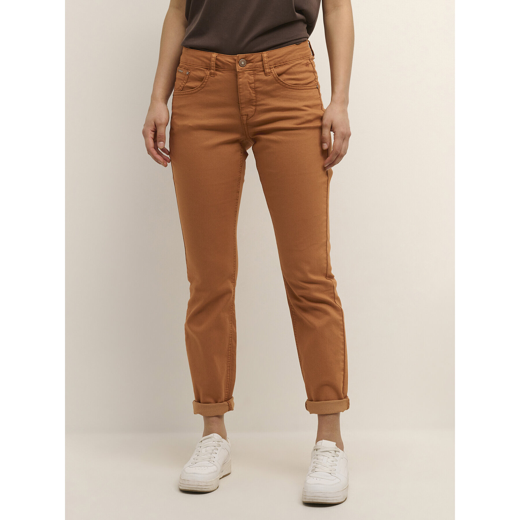 Cream Текстилни панталони Lotte Plain Twill 10606565 Кафяв Regular Fit - Pepit.bg
