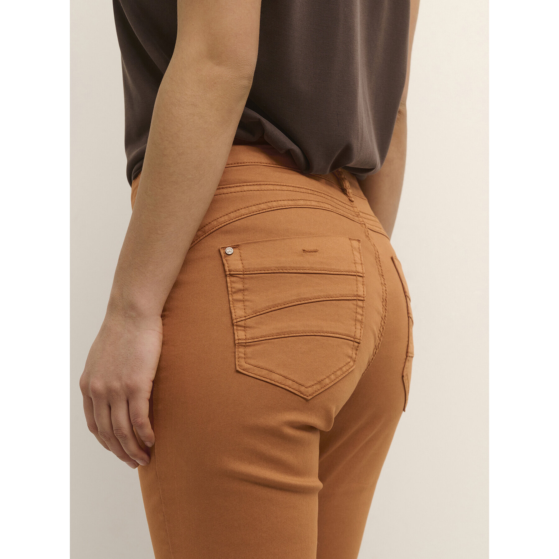 Cream Текстилни панталони Lotte Plain Twill 10606565 Кафяв Regular Fit - Pepit.bg