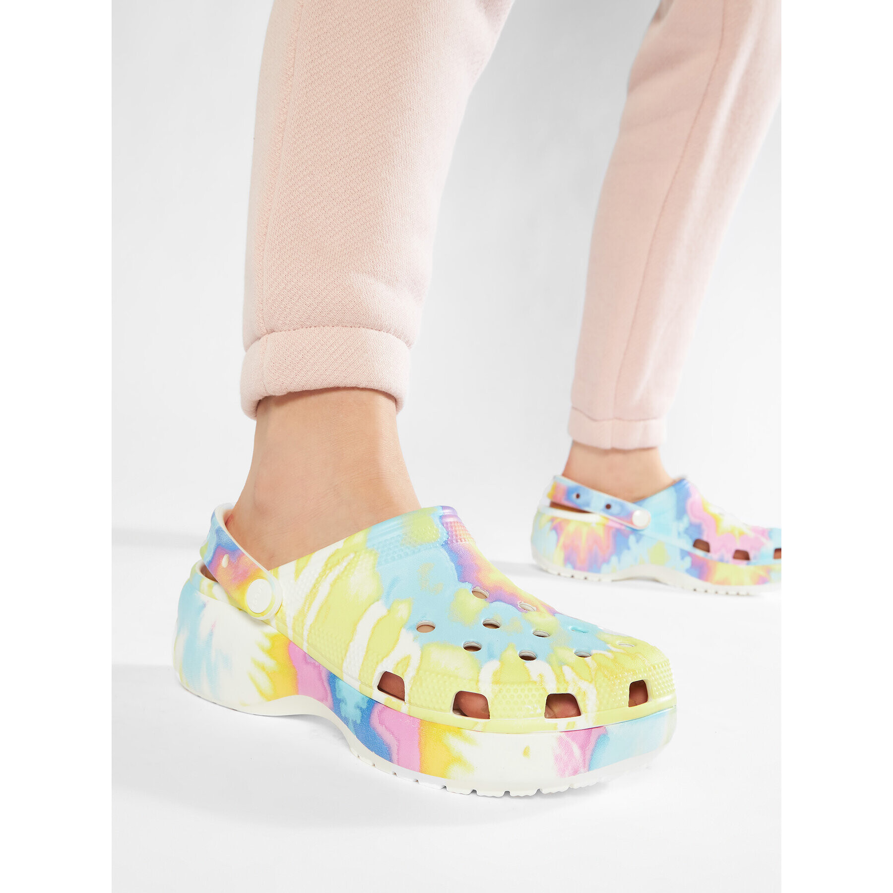 Crocs Чехли Classic Platform Tie Dye Graph Clgw 207151 Бял - Pepit.bg