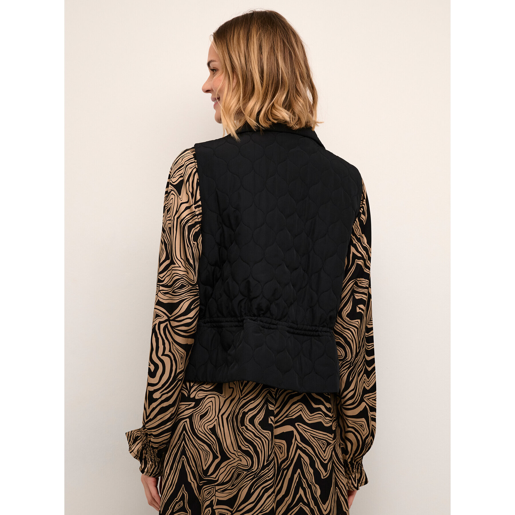 Culture Елек Cudonia 50109688 Черен Regular Fit - Pepit.bg