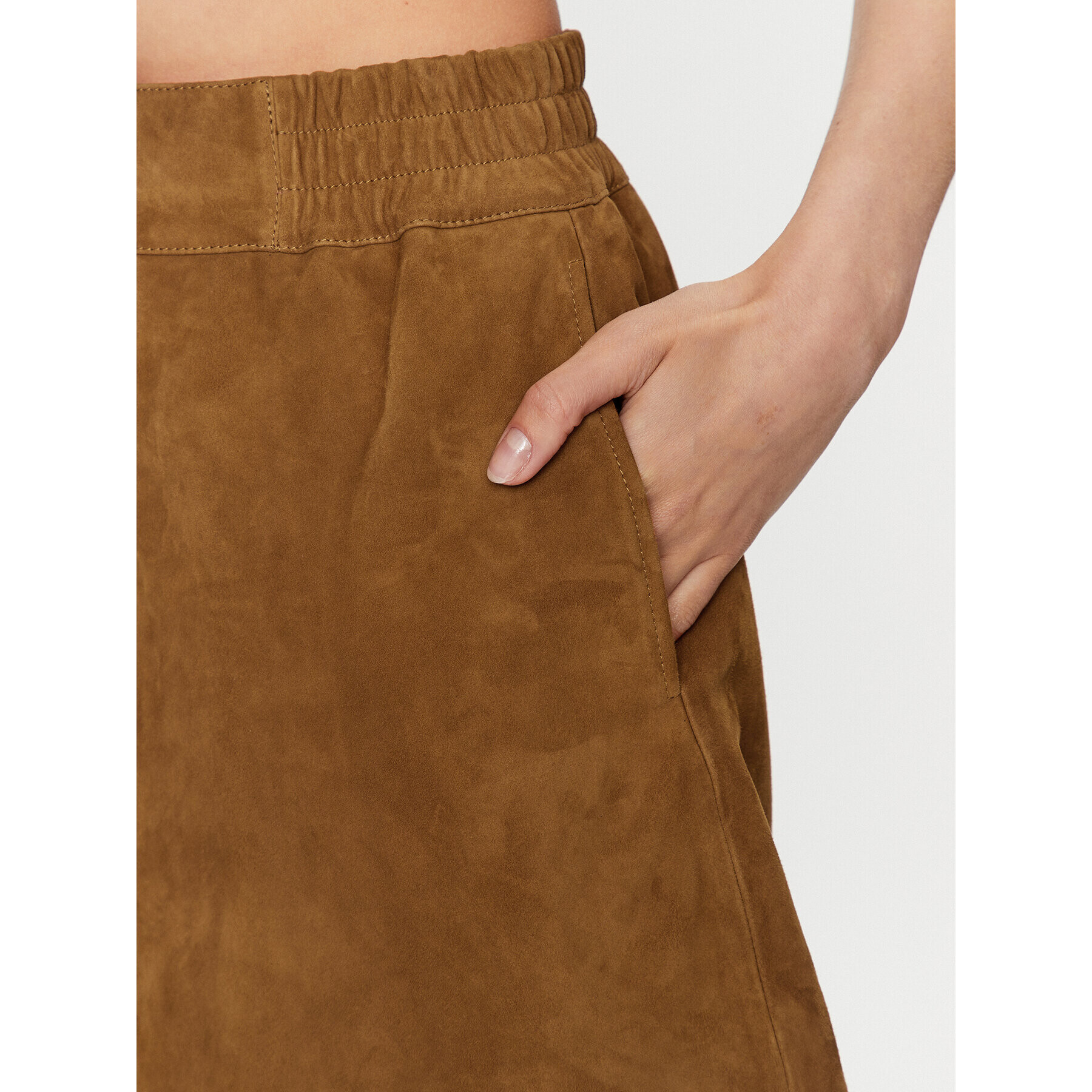 Custommade Кожени шорти Nida 999589715 Кафяв Regular Fit - Pepit.bg