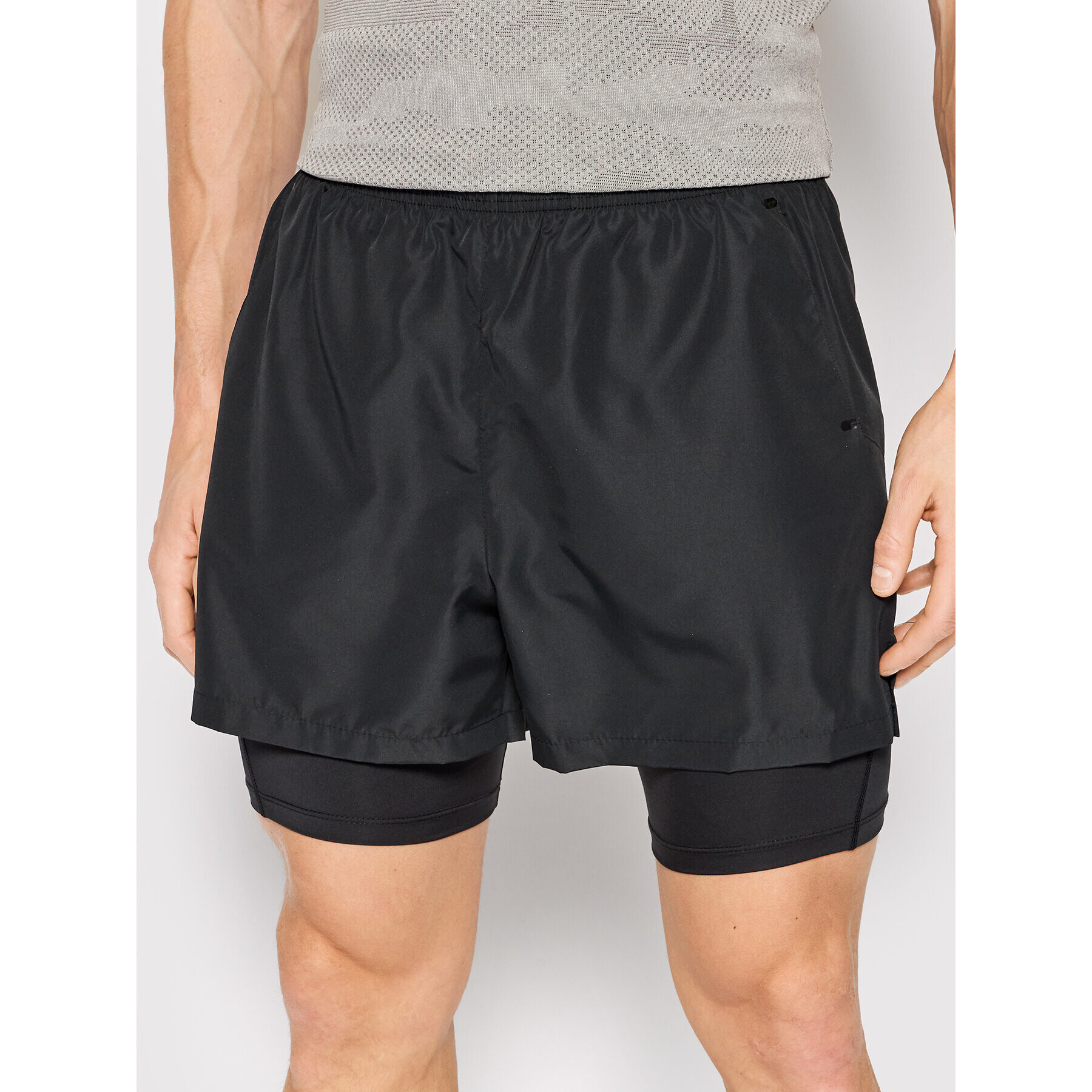 Dare2B Спортни шорти Recreate II DMJ511 Черен Regular Fit - Pepit.bg
