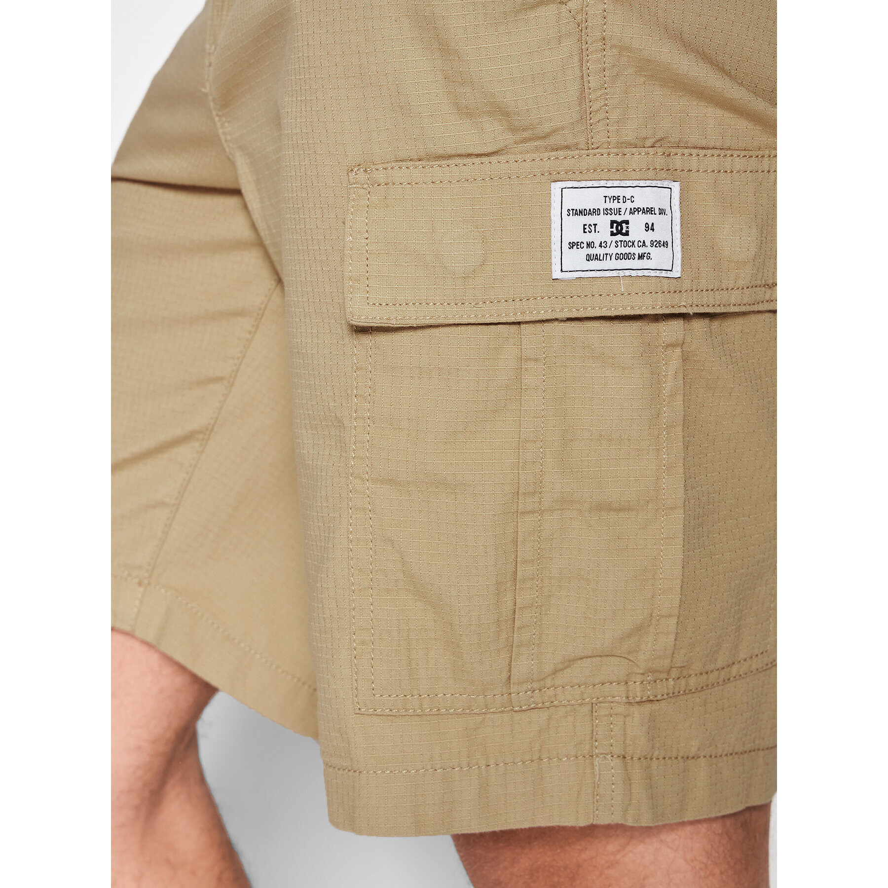 DC Шорти от плат Warehouse ADYWS03062 Бежов Relaxed Fit - Pepit.bg