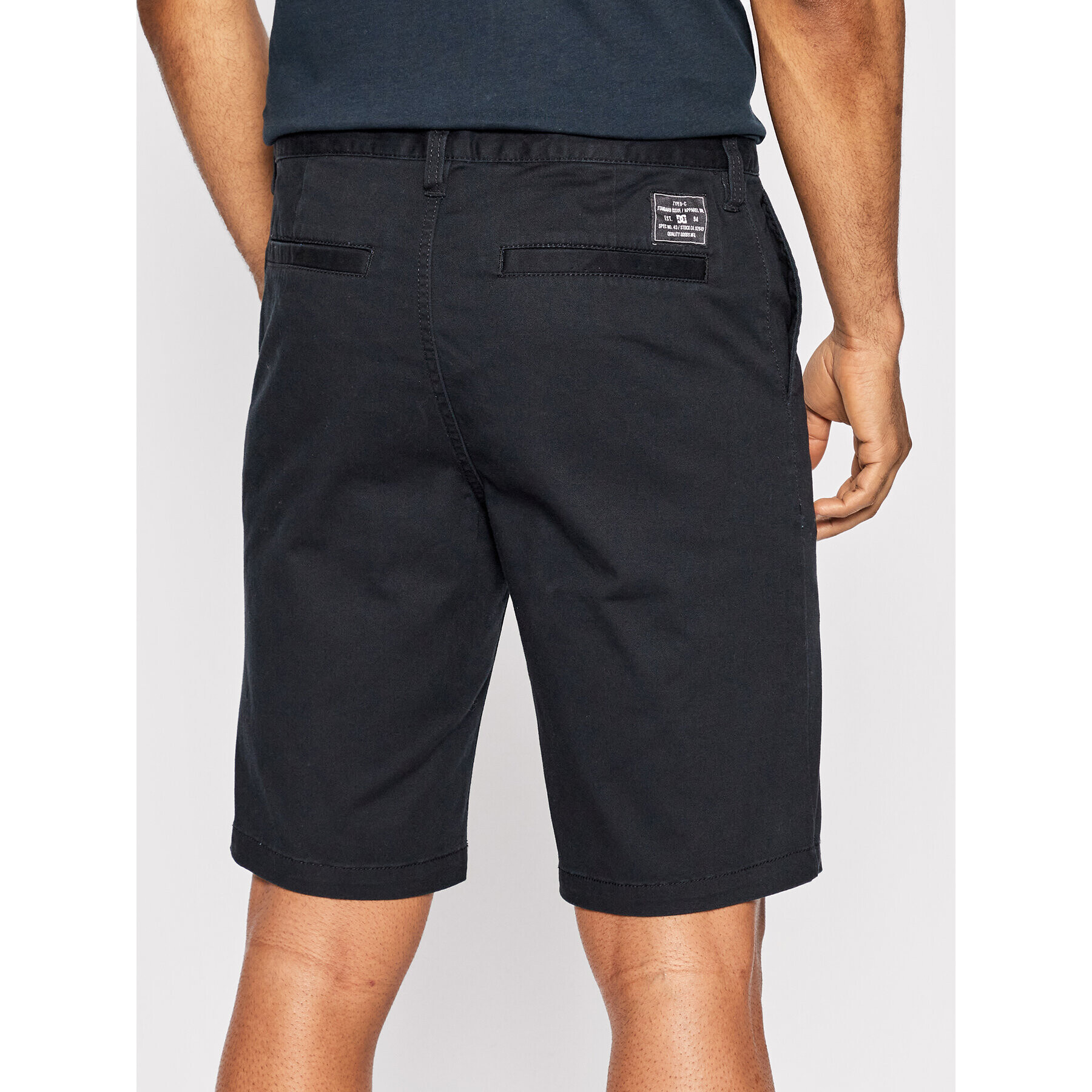DC Шорти от плат Worker ADYWS03063 Черен Regular Fit - Pepit.bg