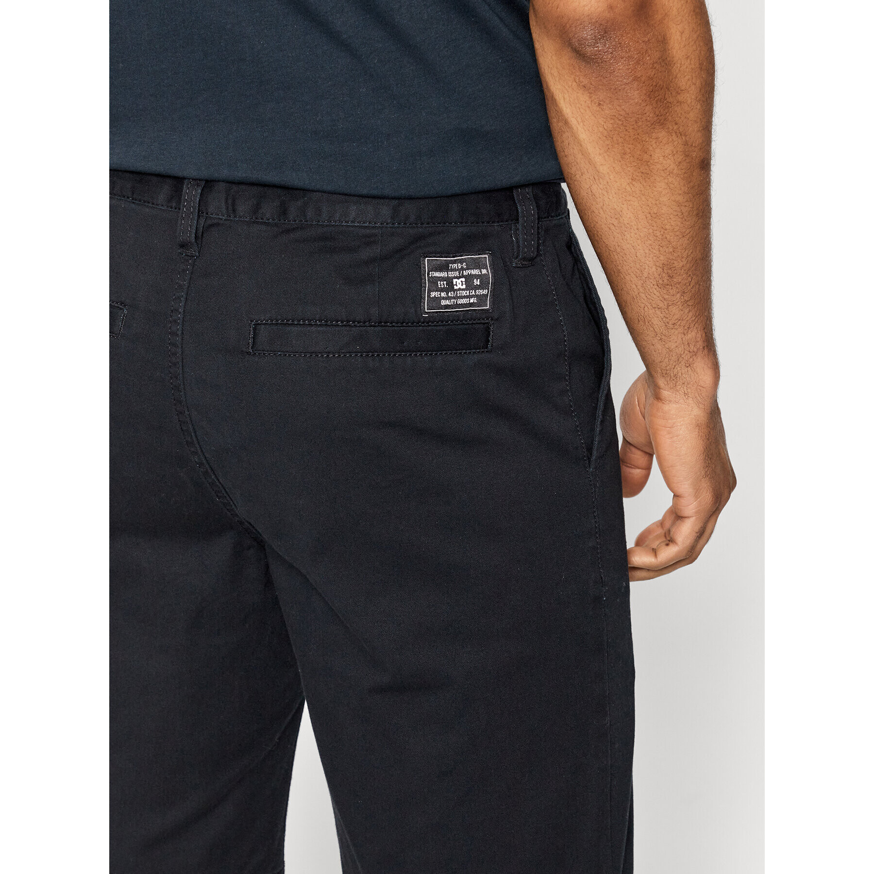 DC Шорти от плат Worker ADYWS03063 Черен Regular Fit - Pepit.bg