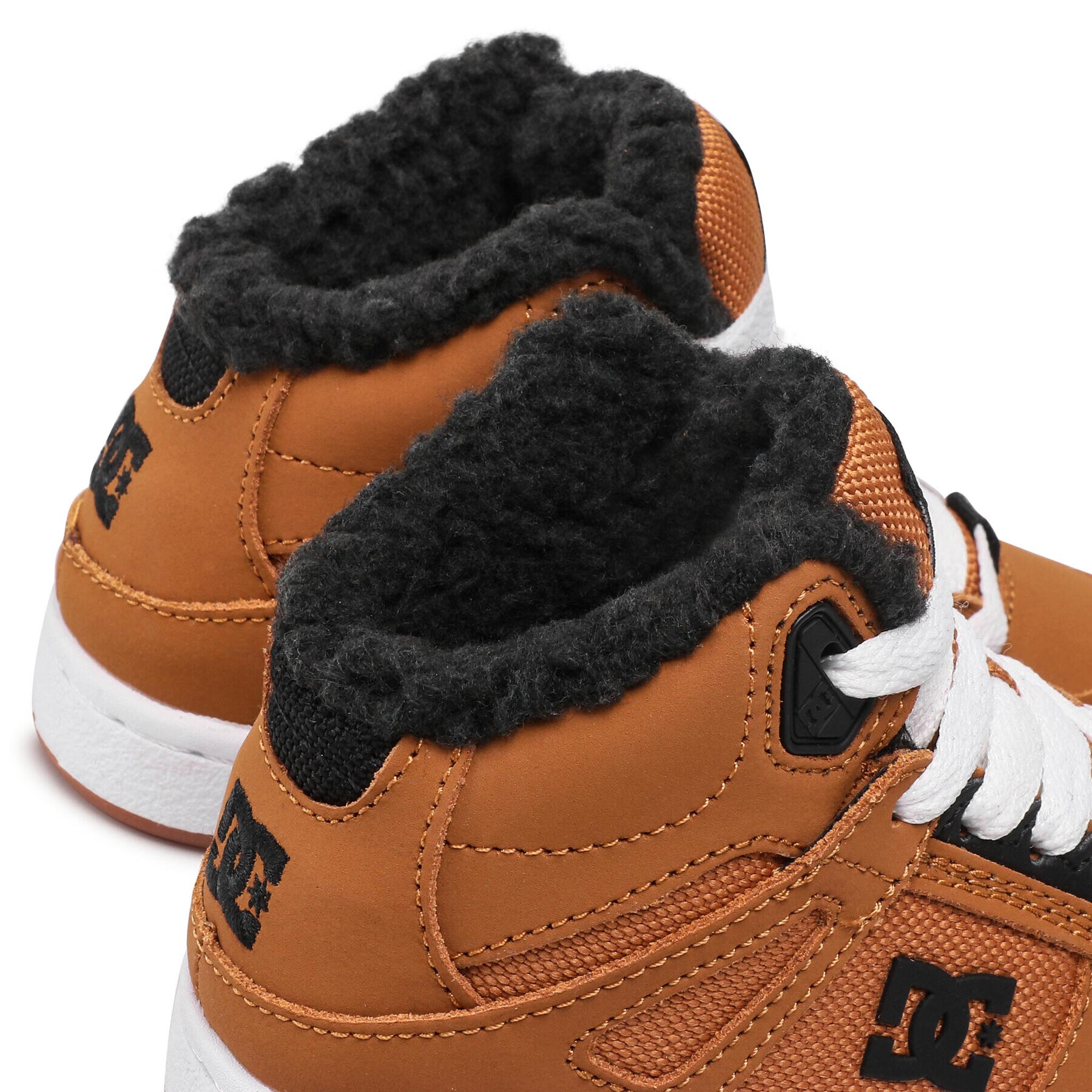 DC Сникърси Pure High-Top Wnt ADBS100245 Кафяв - Pepit.bg