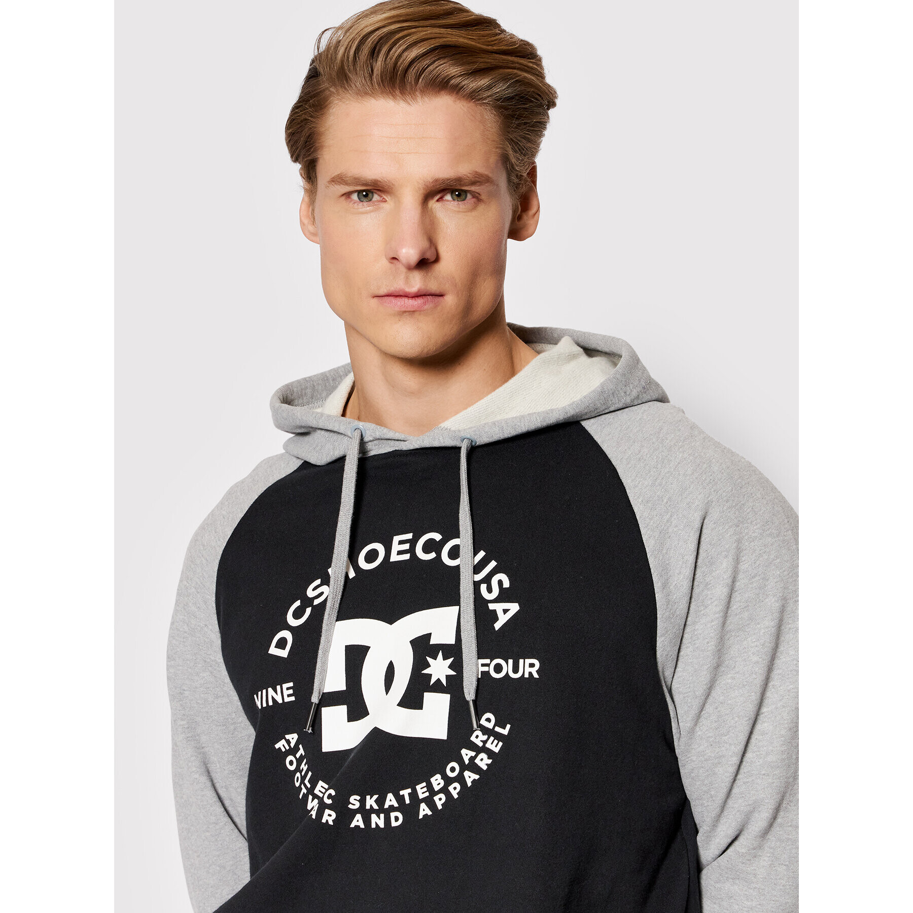 DC Суитшърт Star Pilot Raglan ADYSF03075 Черен Regular Fit - Pepit.bg