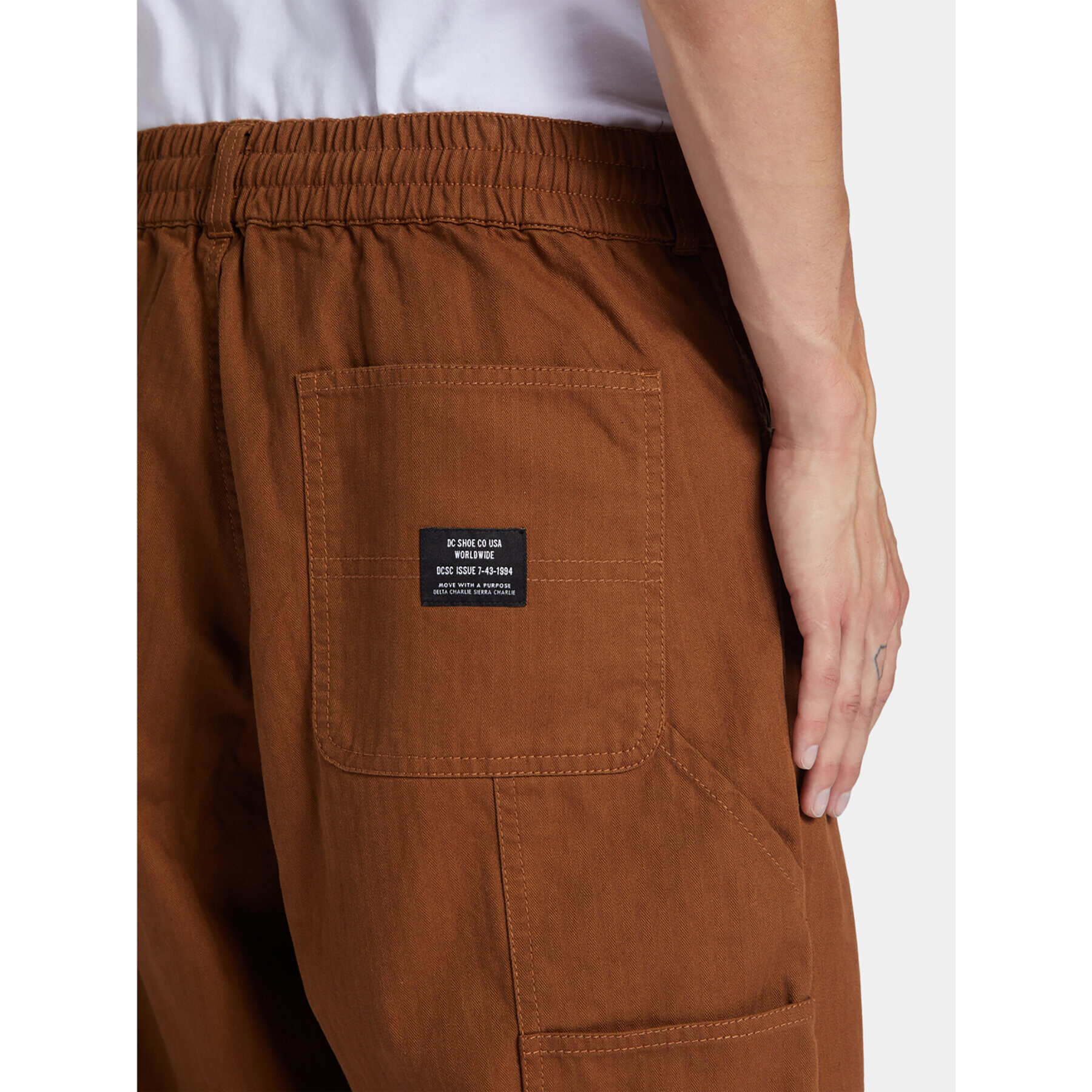 DC Текстилни панталони Trench Pant Ndpt ADYNP03084 Кафяв Regular Fit - Pepit.bg