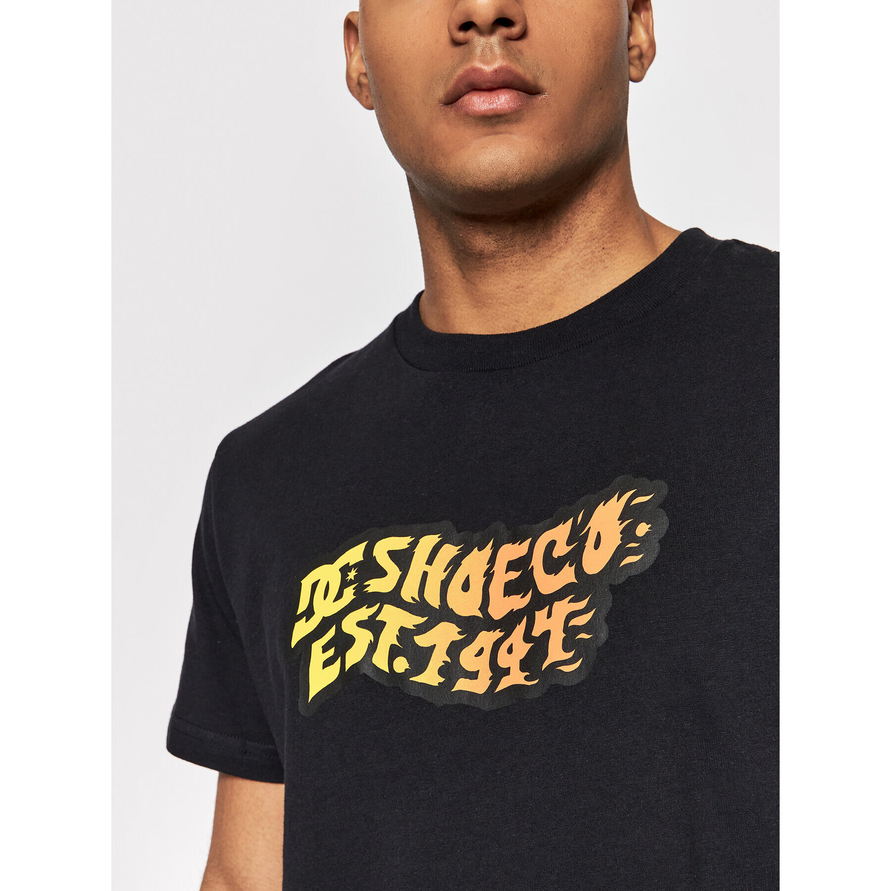 DC Тишърт Firestorm ADYZT05092 Черен Regular Fit - Pepit.bg