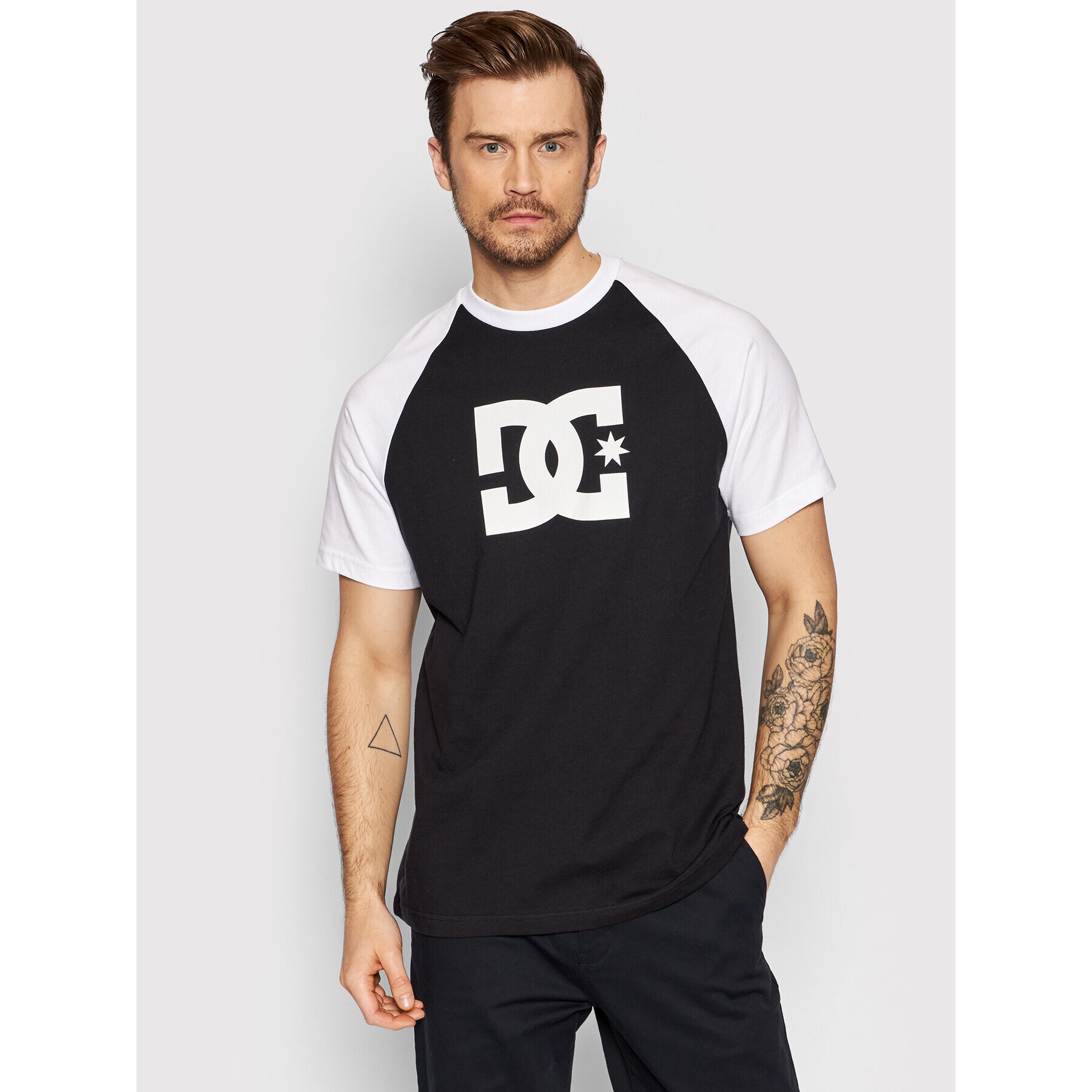 DC Тишърт Star ADYZT04998 Черен Regular Fit - Pepit.bg