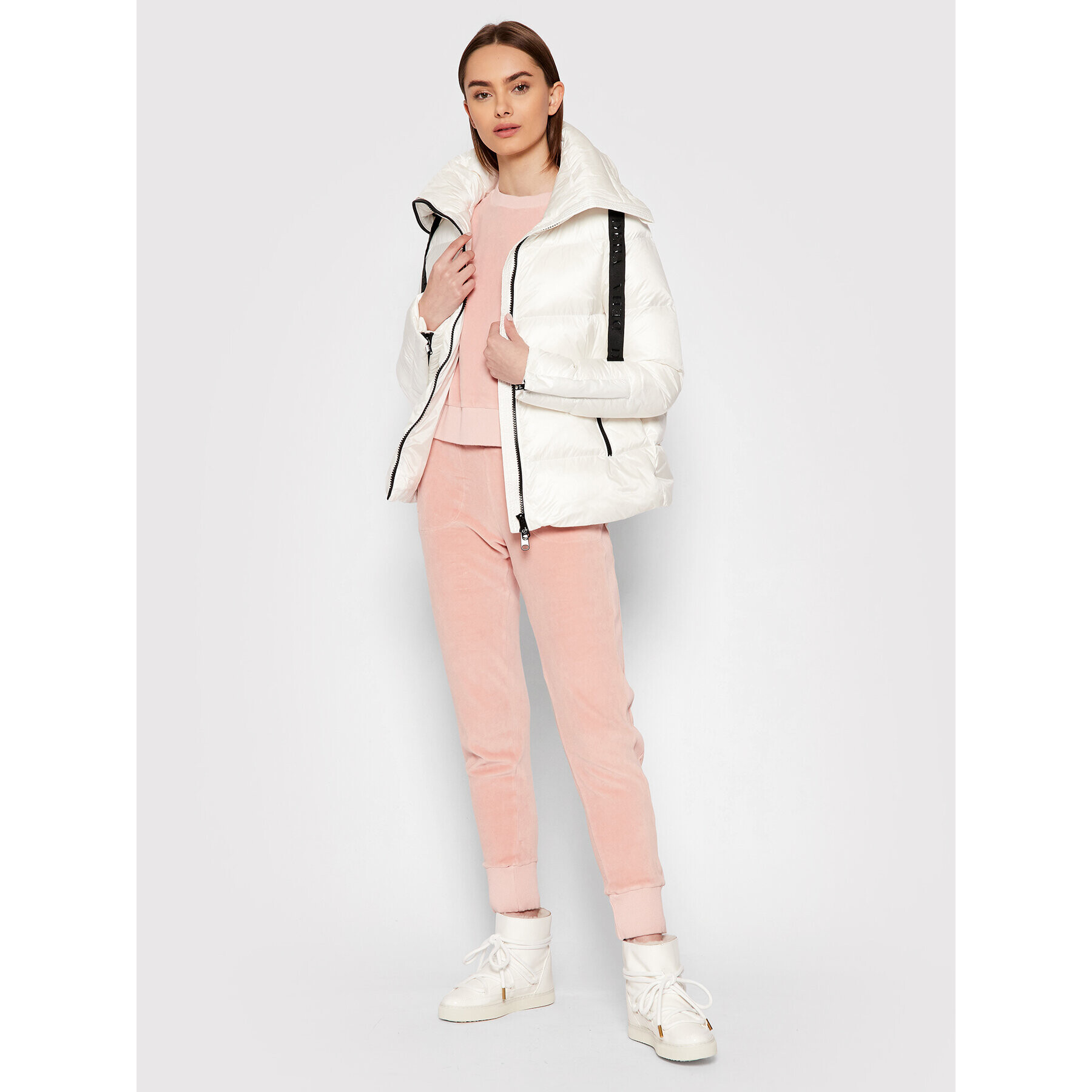 Deha Пухено яке D53260 Бял Regular Fit - Pepit.bg