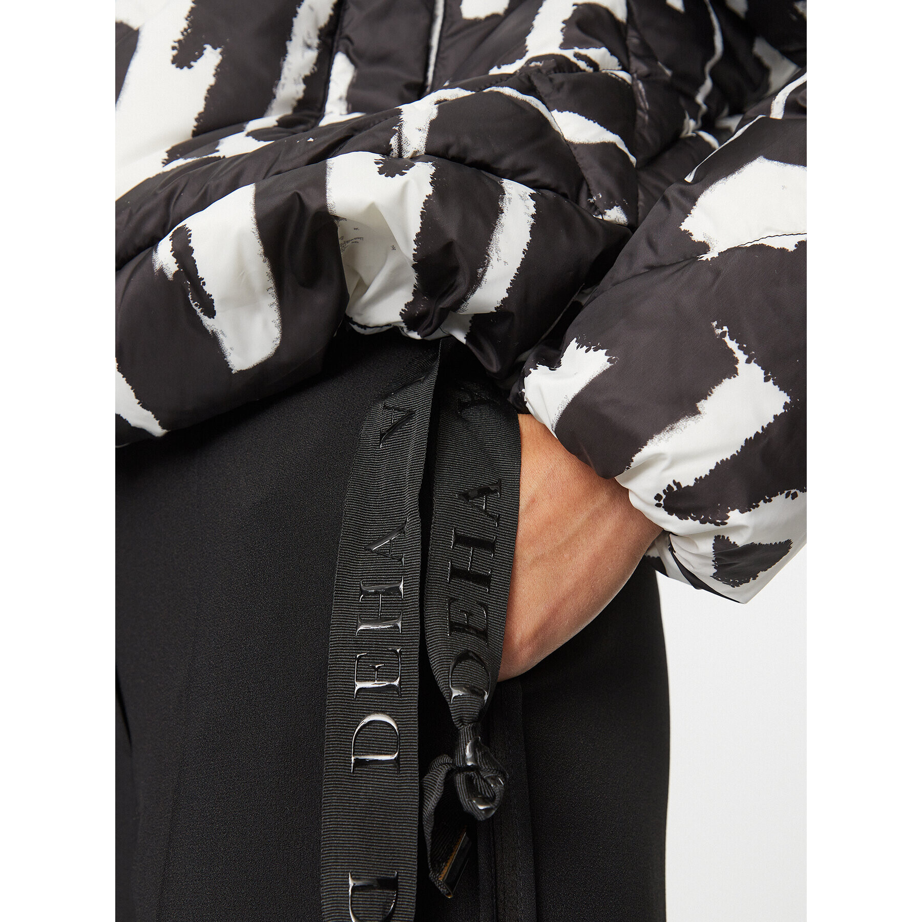 Deha Зимно яке D93840 Черен Regular Fit - Pepit.bg