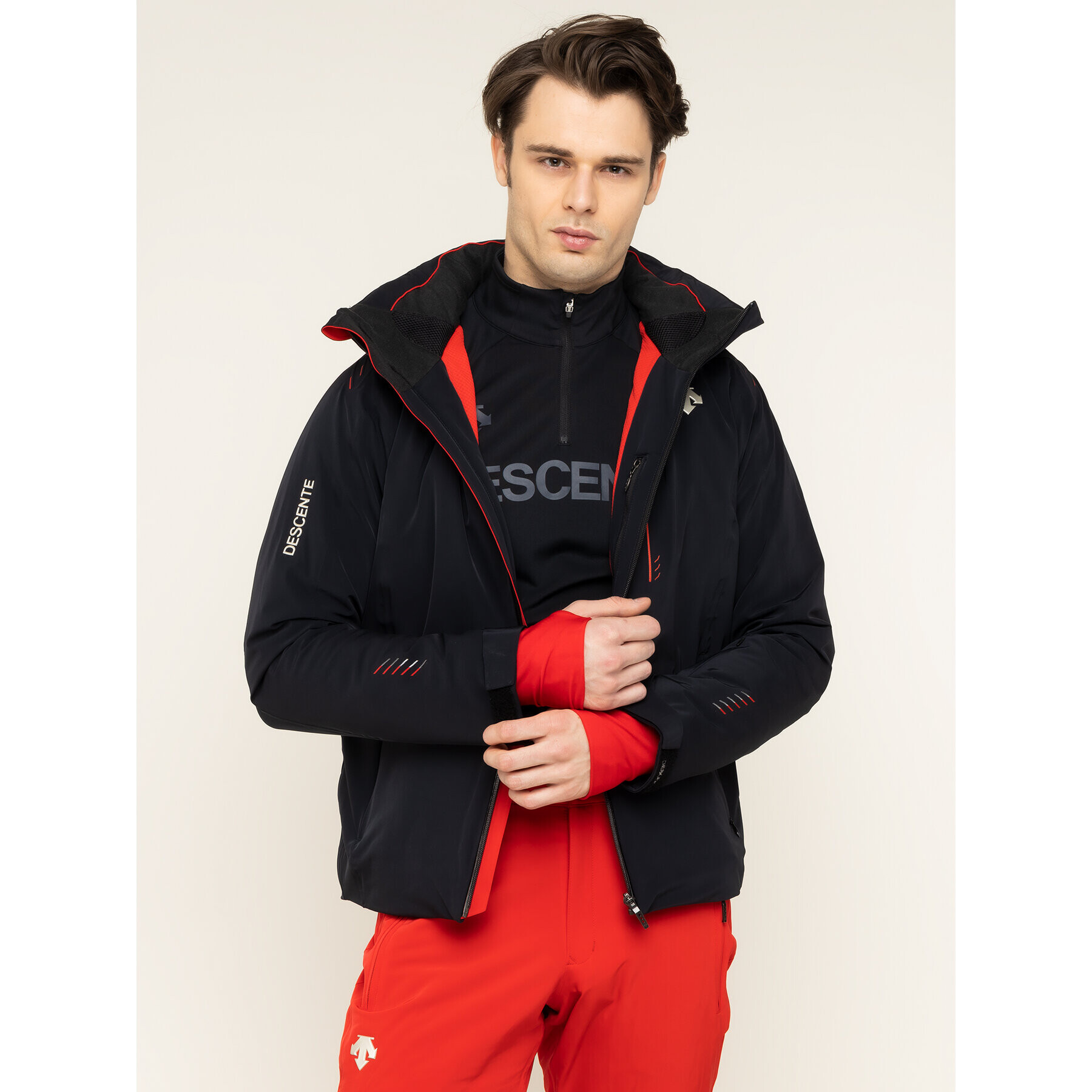 Descente Скиорско яке Regal DWMOGK85 Черен Regular Fit - Pepit.bg