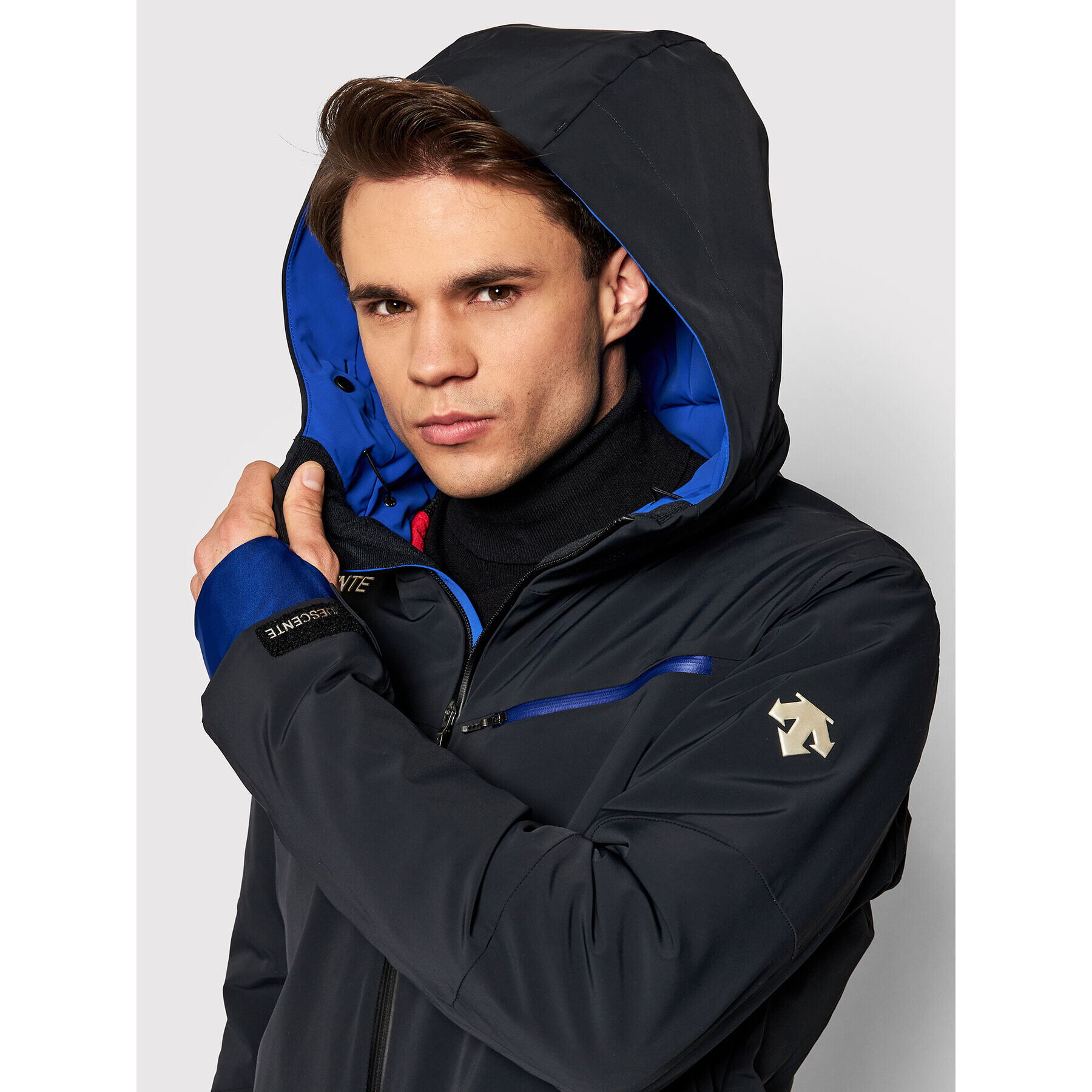 Descente Скиорско яке Luke DWMSGK61 Черен Slim Fit - Pepit.bg