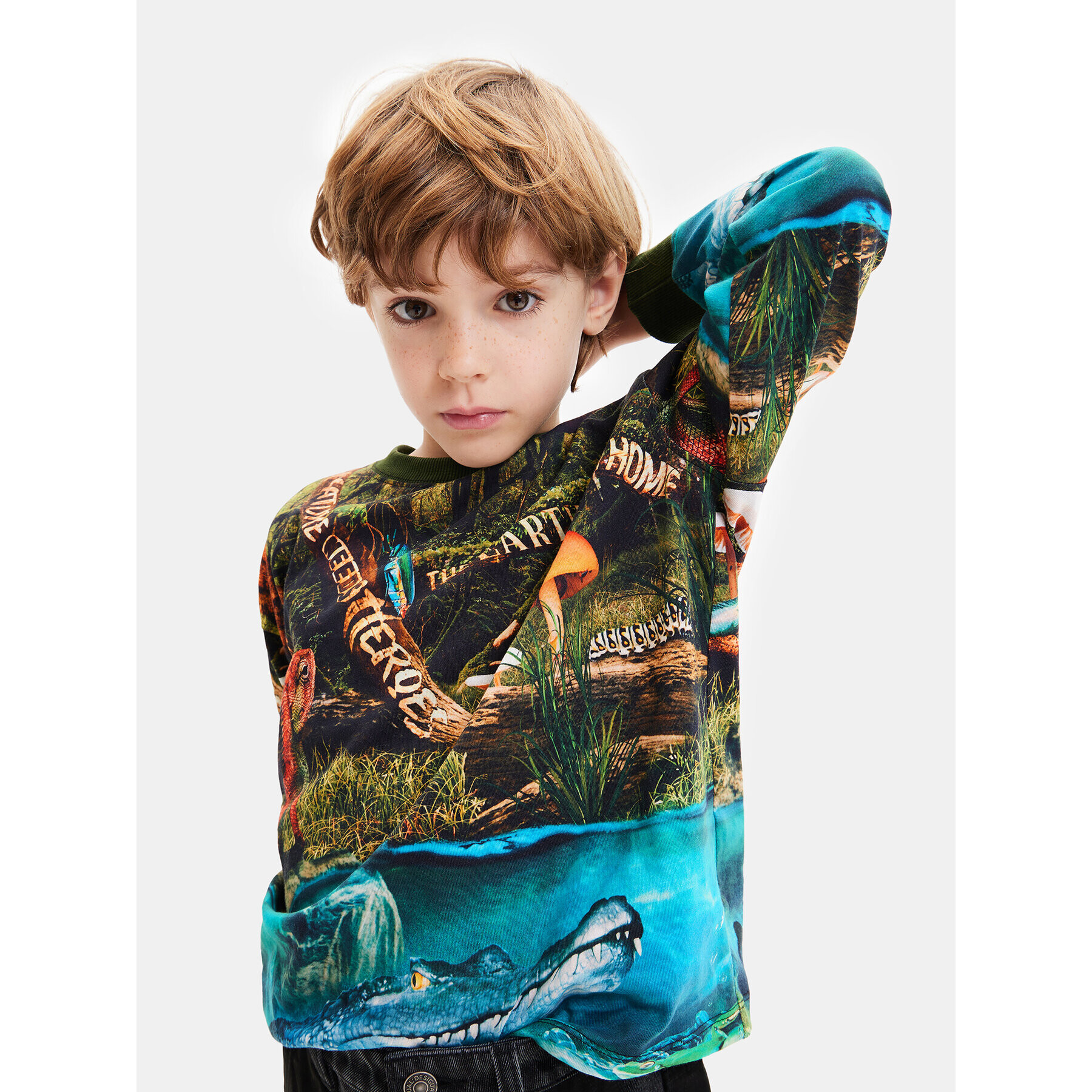 Desigual Блуза 23WBTK08 Зелен Regular Fit - Pepit.bg