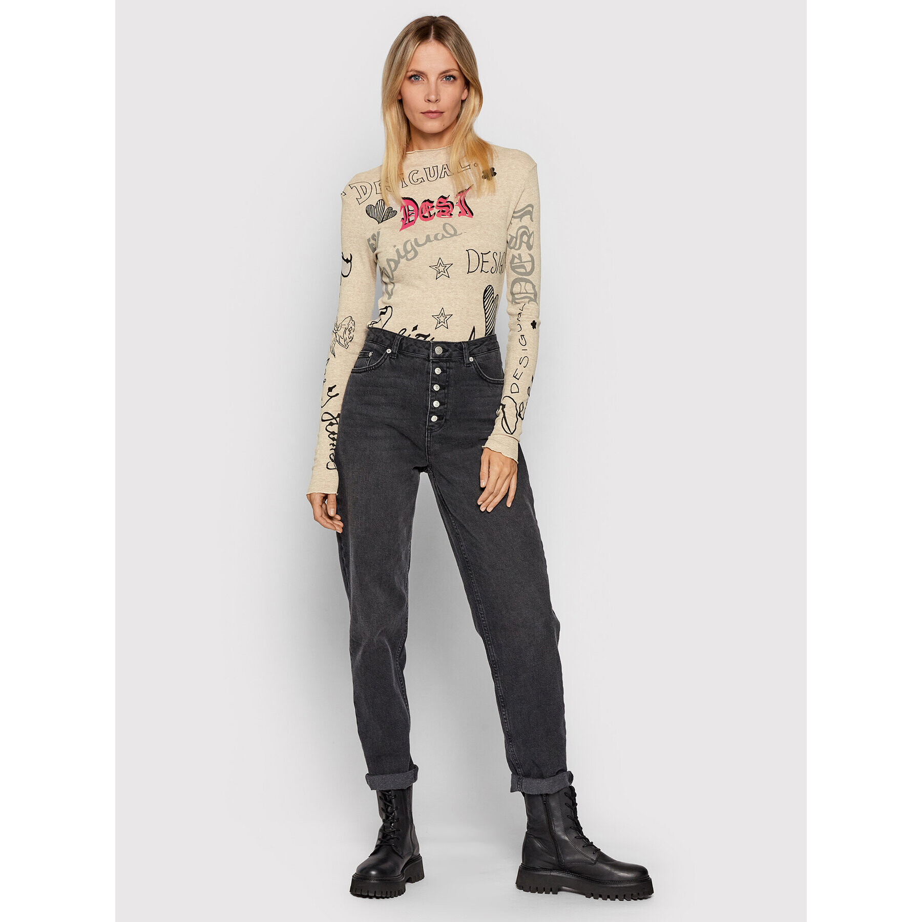 Desigual Блуза Lettering 21WWTKDR Бежов Slim Fit - Pepit.bg