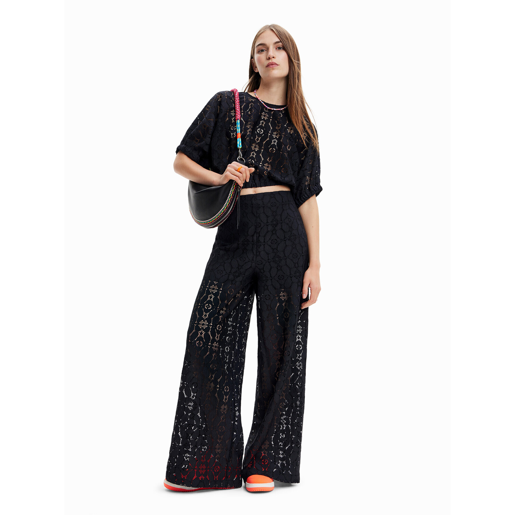 Desigual Блуза Lucca 23SWBW01 Черен Relaxed Fit - Pepit.bg