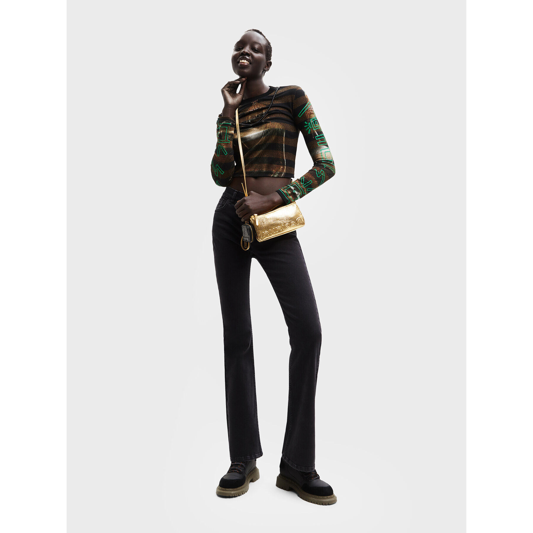 Desigual Блуза Saphir 22WWTKAG Златист Regular Fit - Pepit.bg