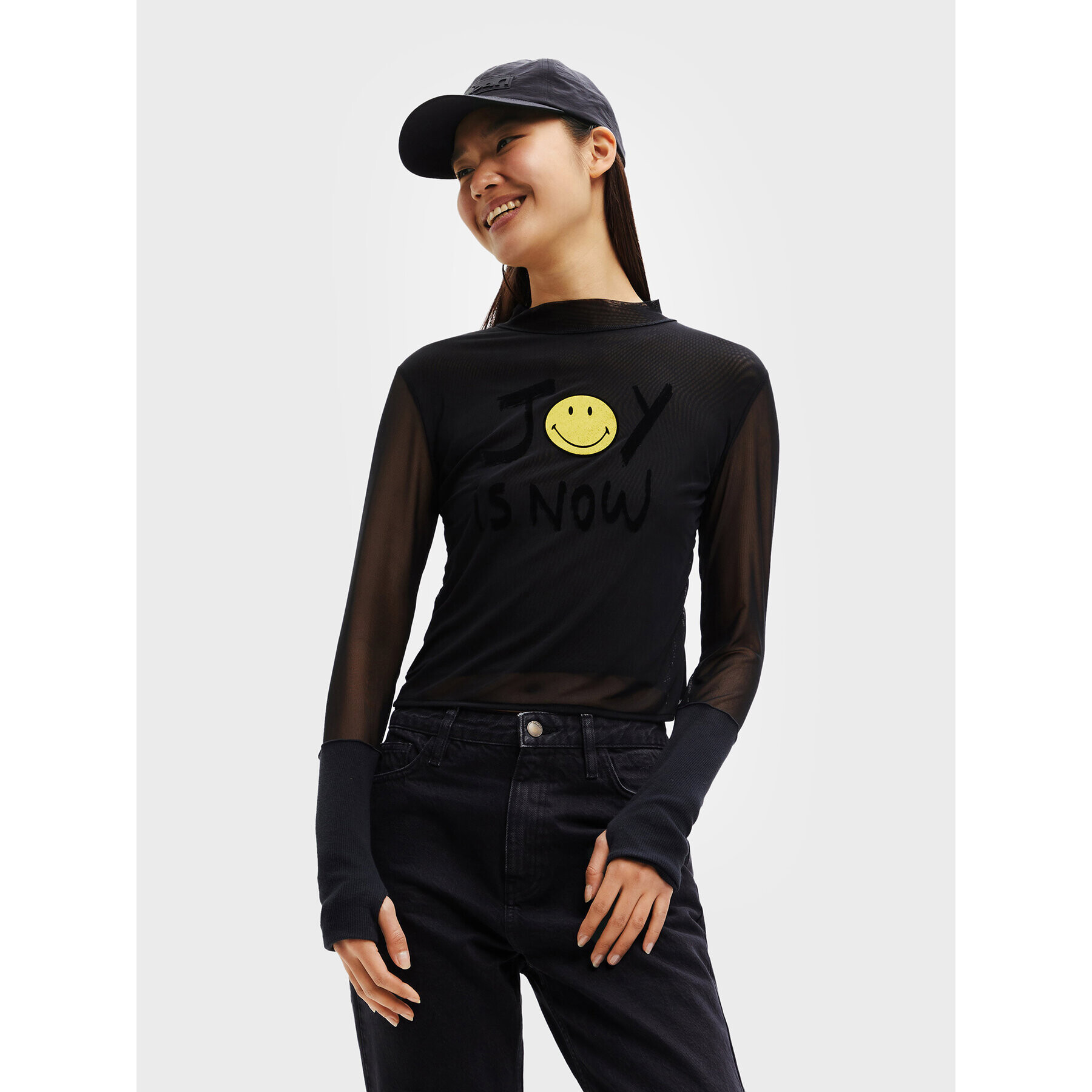 Desigual Блуза SMILEY Ilusion 22WWTK38 Черен Slim Fit - Pepit.bg