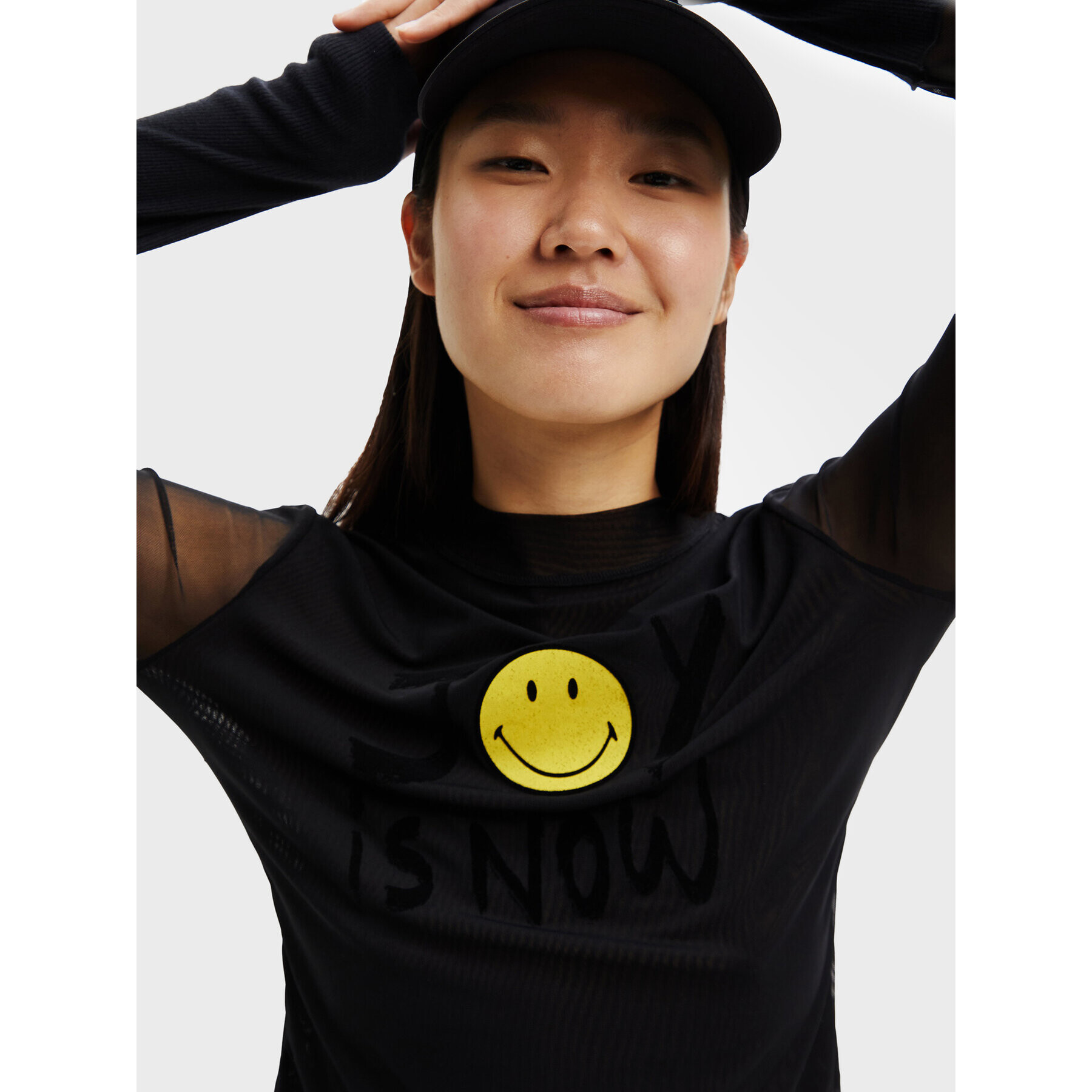 Desigual Блуза SMILEY Ilusion 22WWTK38 Черен Slim Fit - Pepit.bg