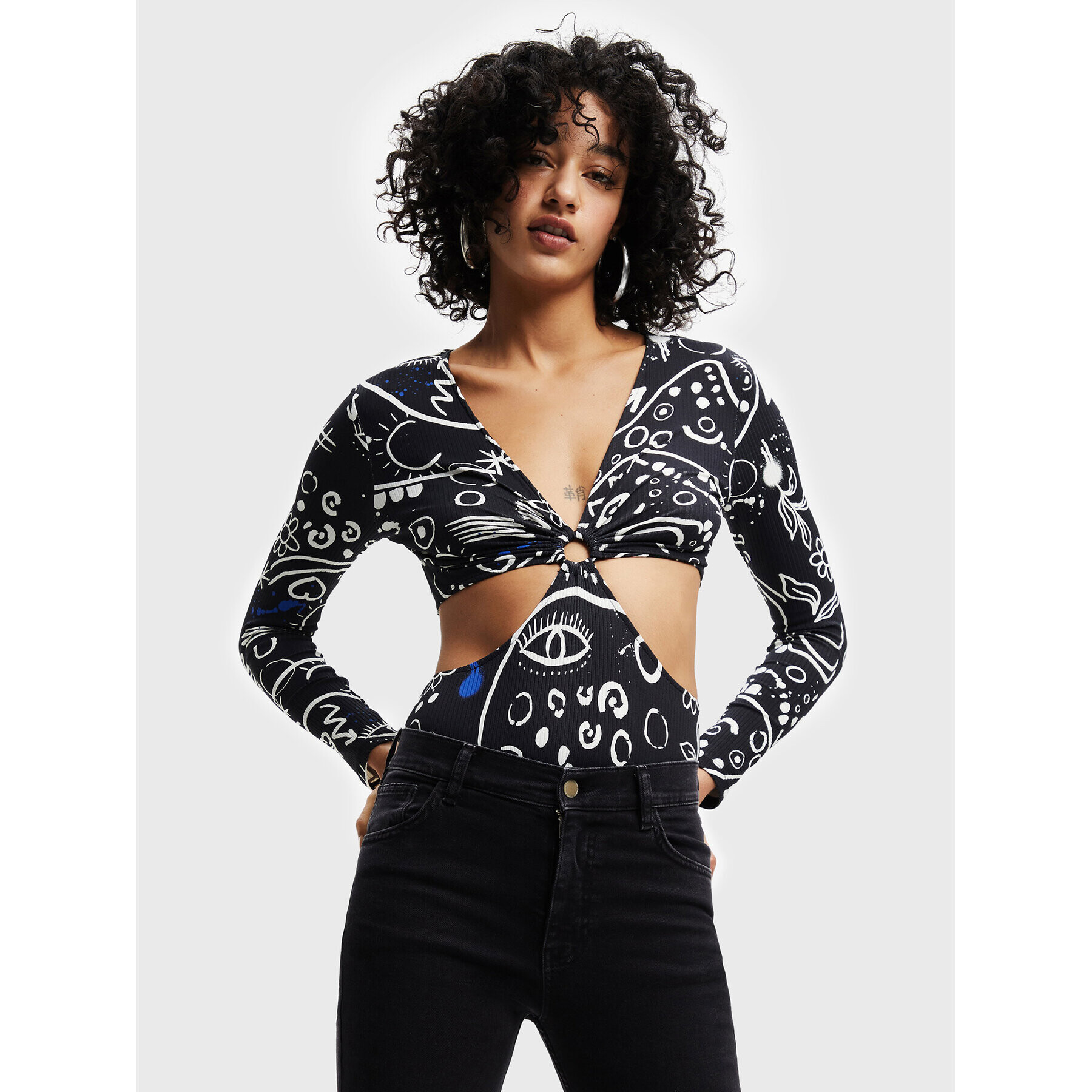 Desigual Боди 22WWQK06 Черен Slim Fit - Pepit.bg