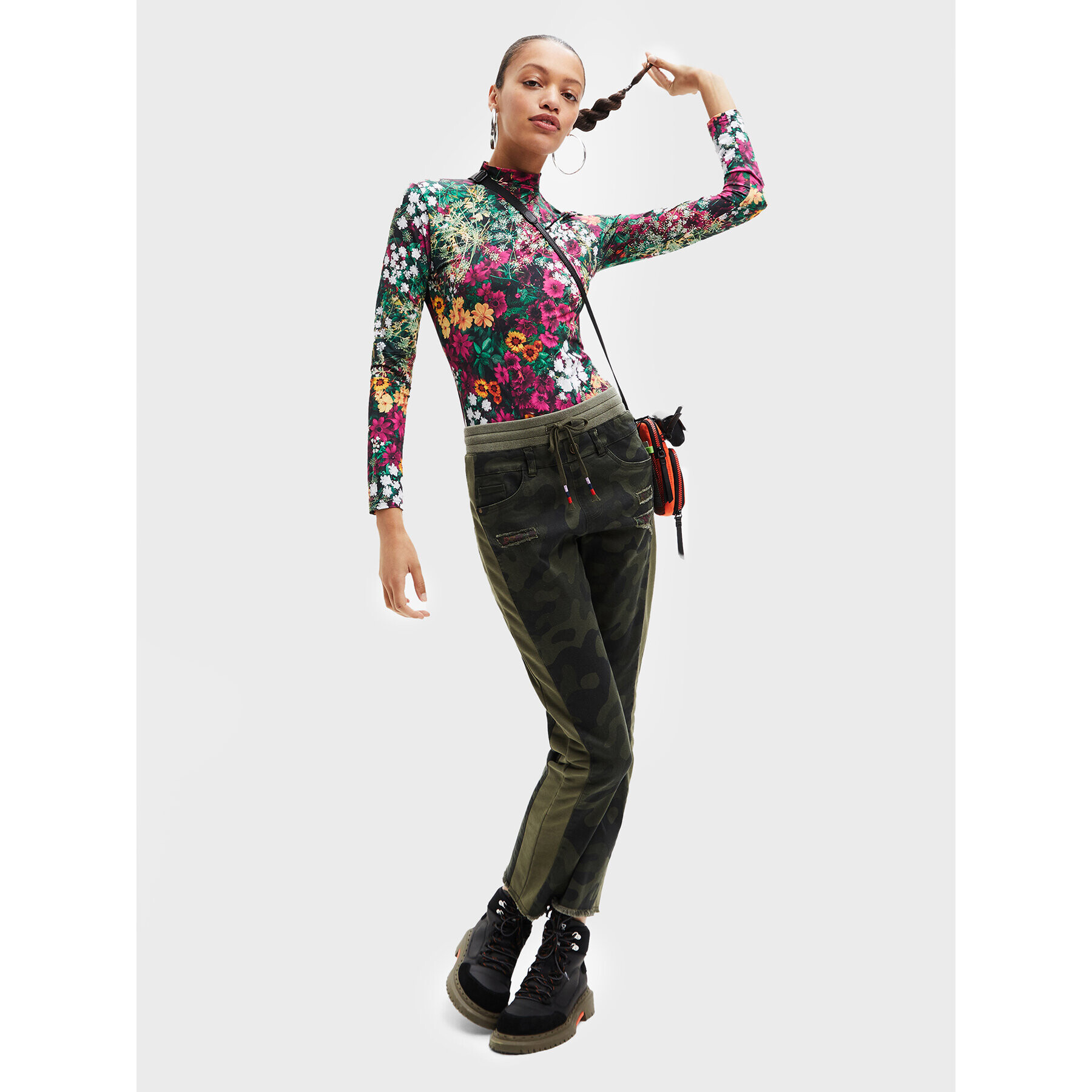 Desigual Боди 22WWQK19 Цветен Slim Fit - Pepit.bg