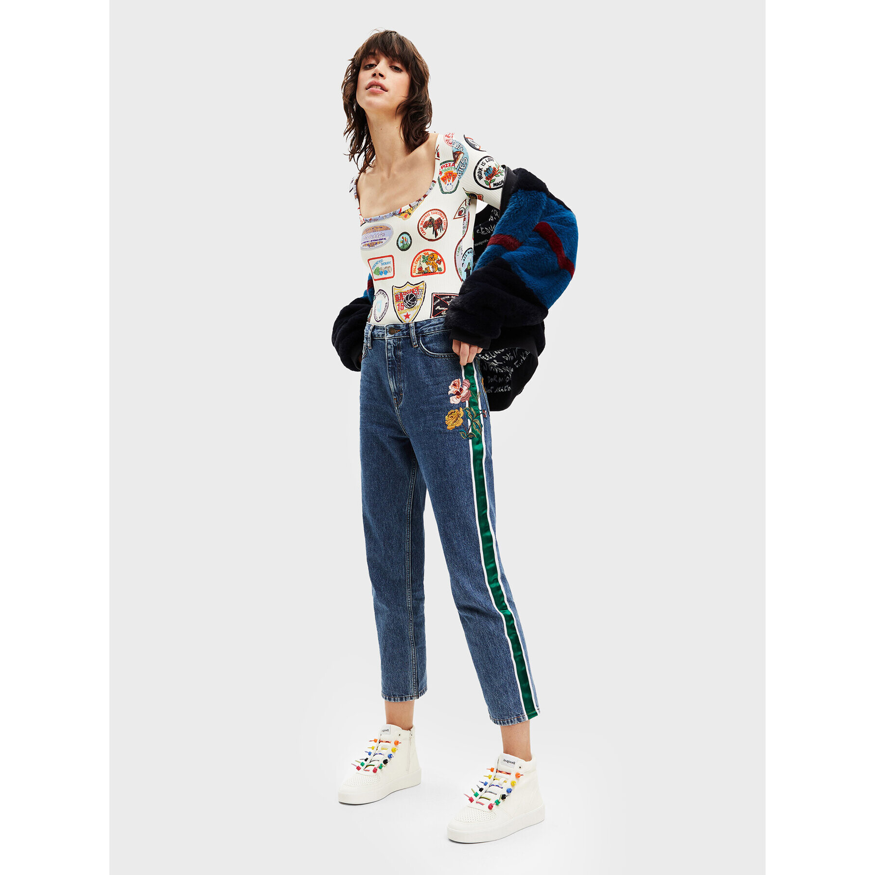 Desigual Боди 22WWQK20 Цветен Slim Fit - Pepit.bg