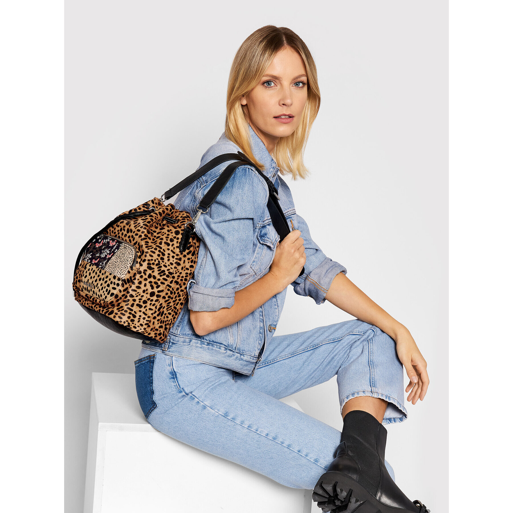 Desigual Дамска чанта 21WAXL02 Кафяв - Pepit.bg