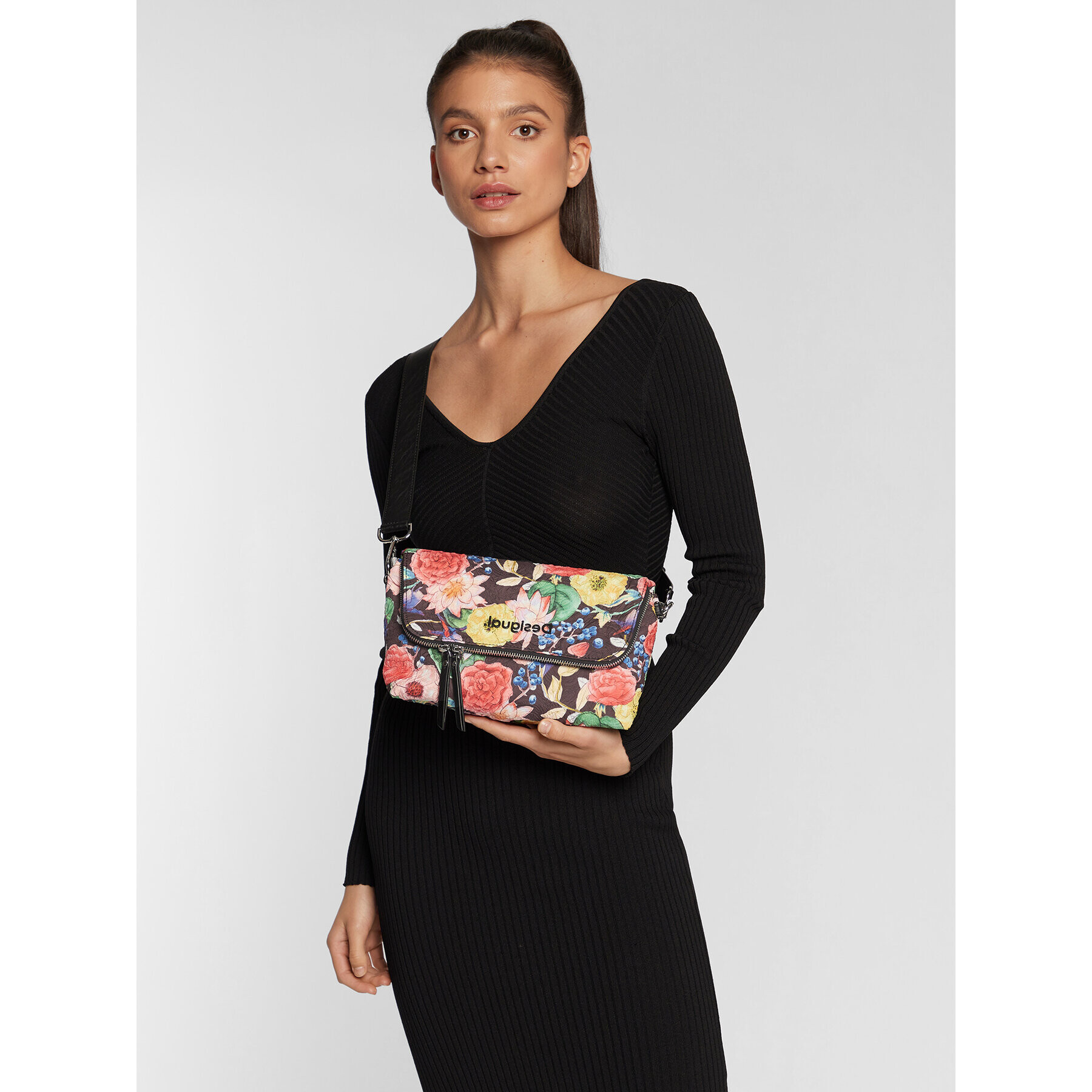 Desigual Дамска чанта 22SAXA73 Цветен - Pepit.bg