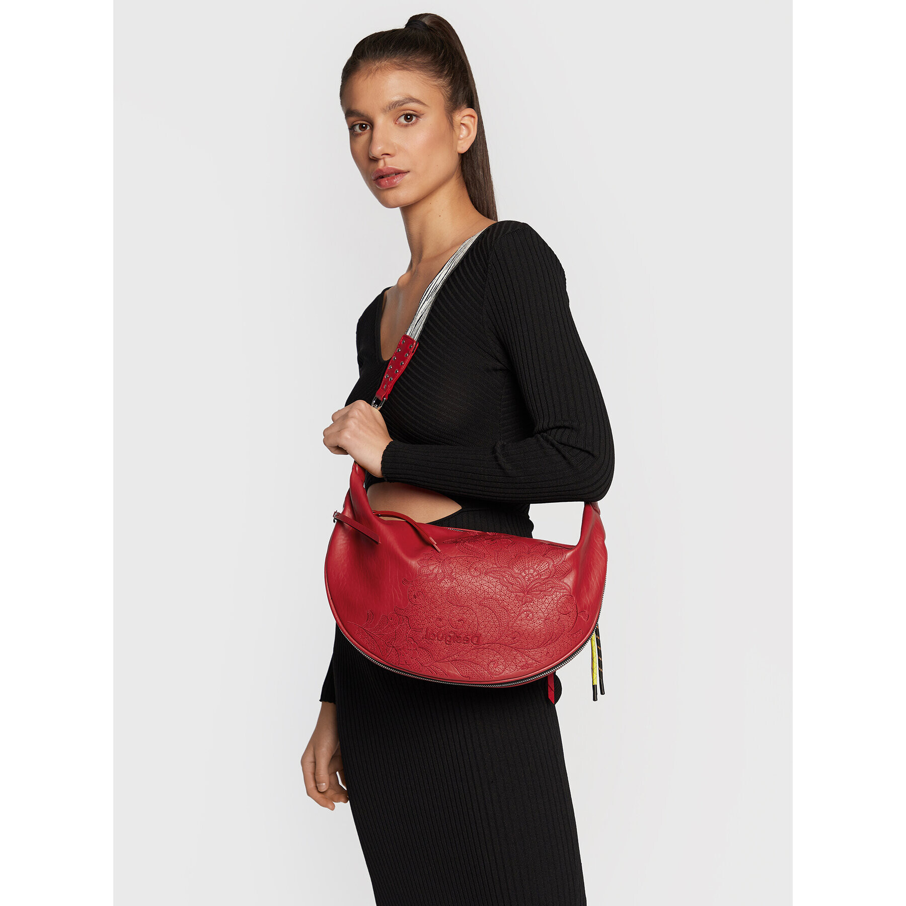 Desigual Дамска чанта 22SAXP52 Червен - Pepit.bg