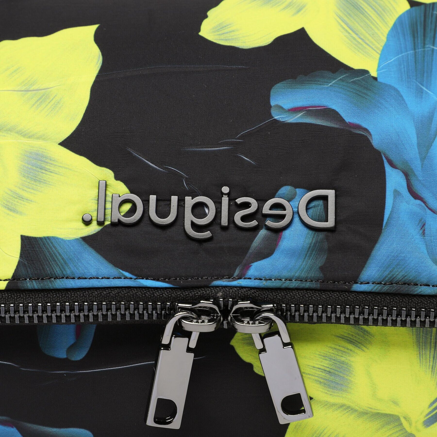 Desigual Дамска чанта 22WAXA30 Черен - Pepit.bg