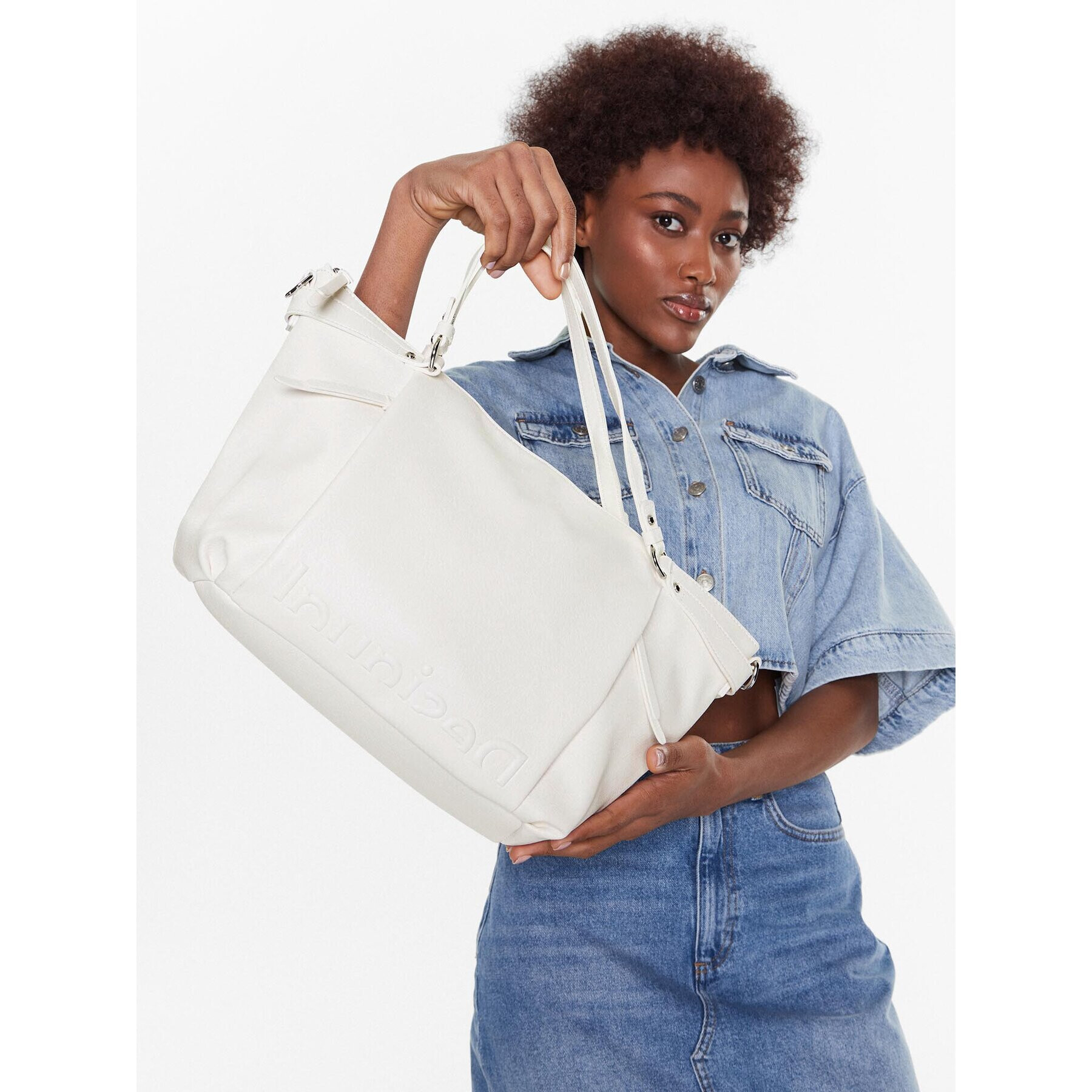 Desigual Дамска чанта 23SAXP56 Бял - Pepit.bg