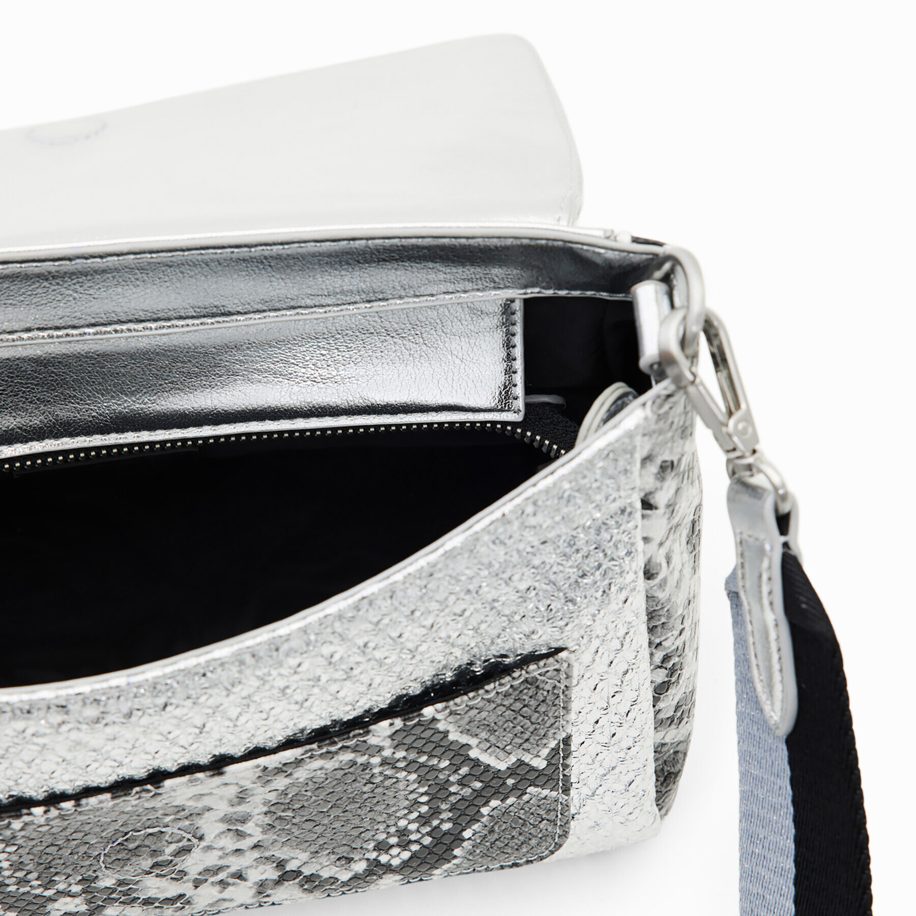 Desigual Дамска чанта 23SAXP96 Сребрист - Pepit.bg