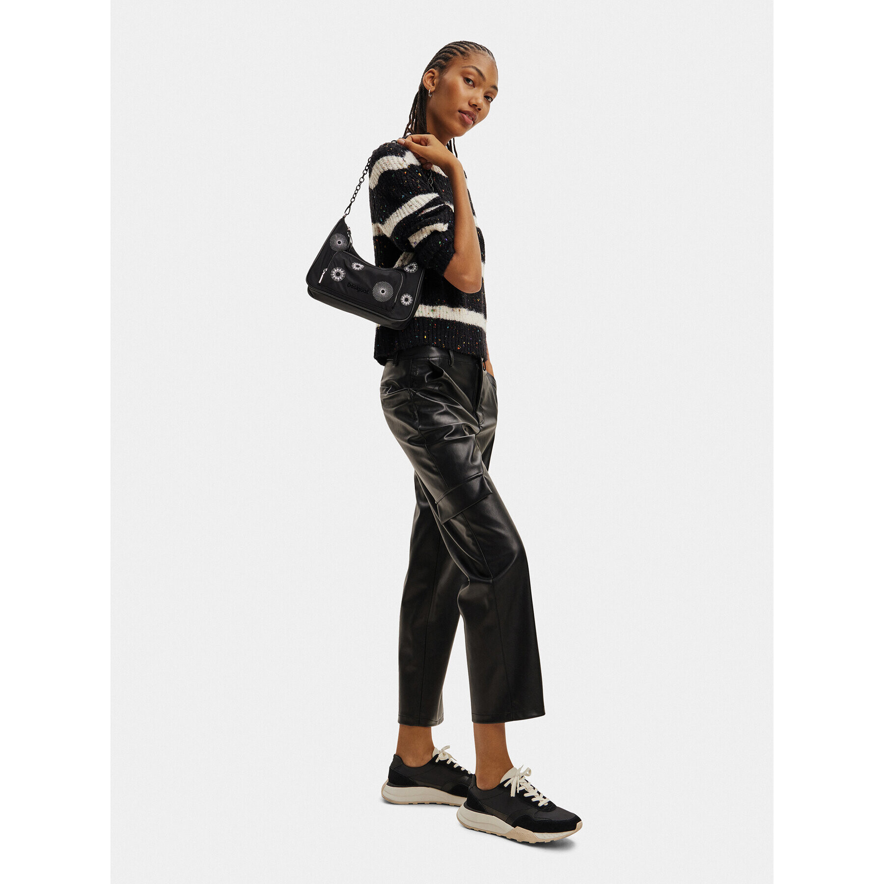 Desigual Дамска чанта 23WAXY08 Черен - Pepit.bg