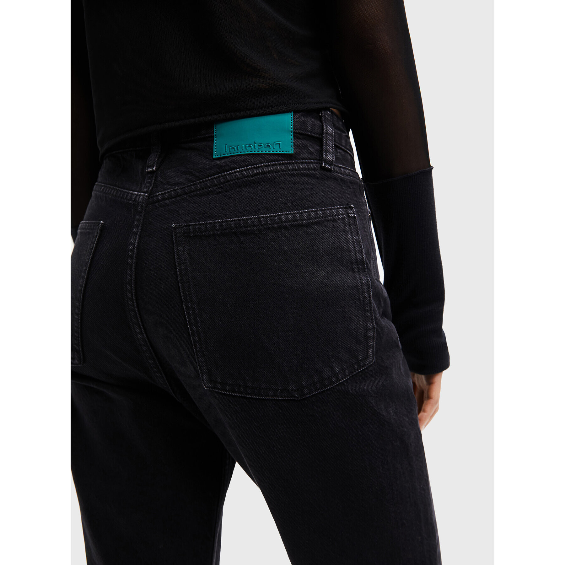 Desigual Дънки 22WWDD64 Черен Straight Fit - Pepit.bg