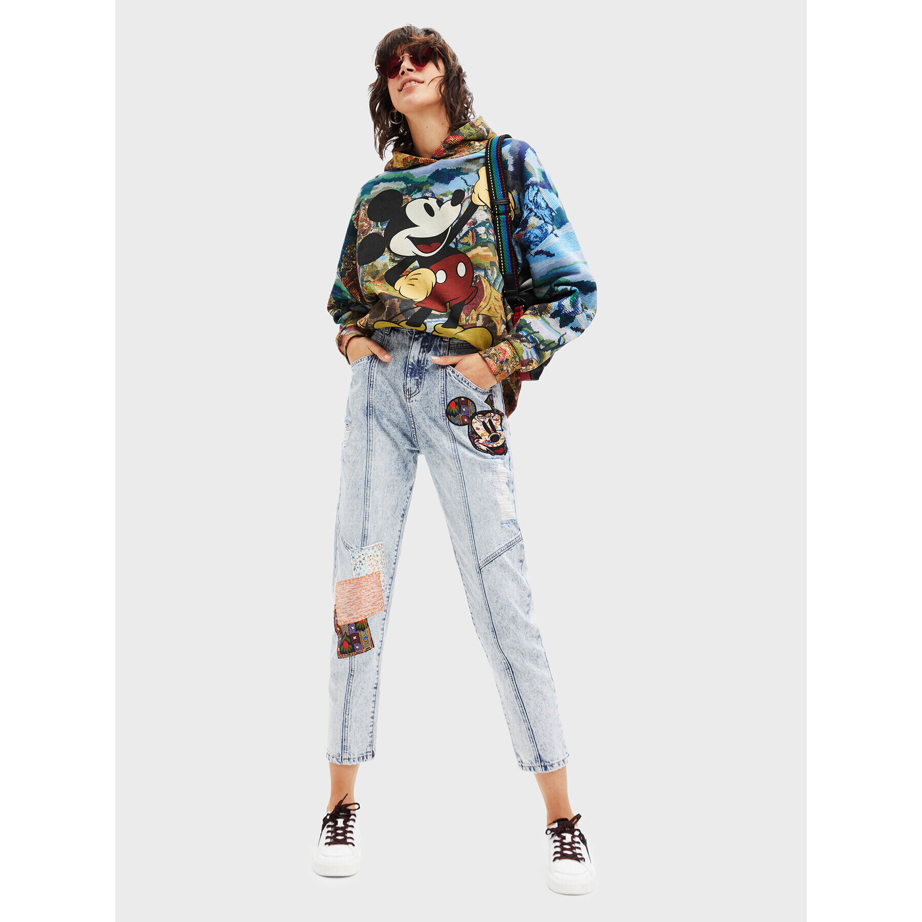 Desigual Дънки DISNEY Patch Mickey 22WWDD27 Син Relaxed Fit - Pepit.bg