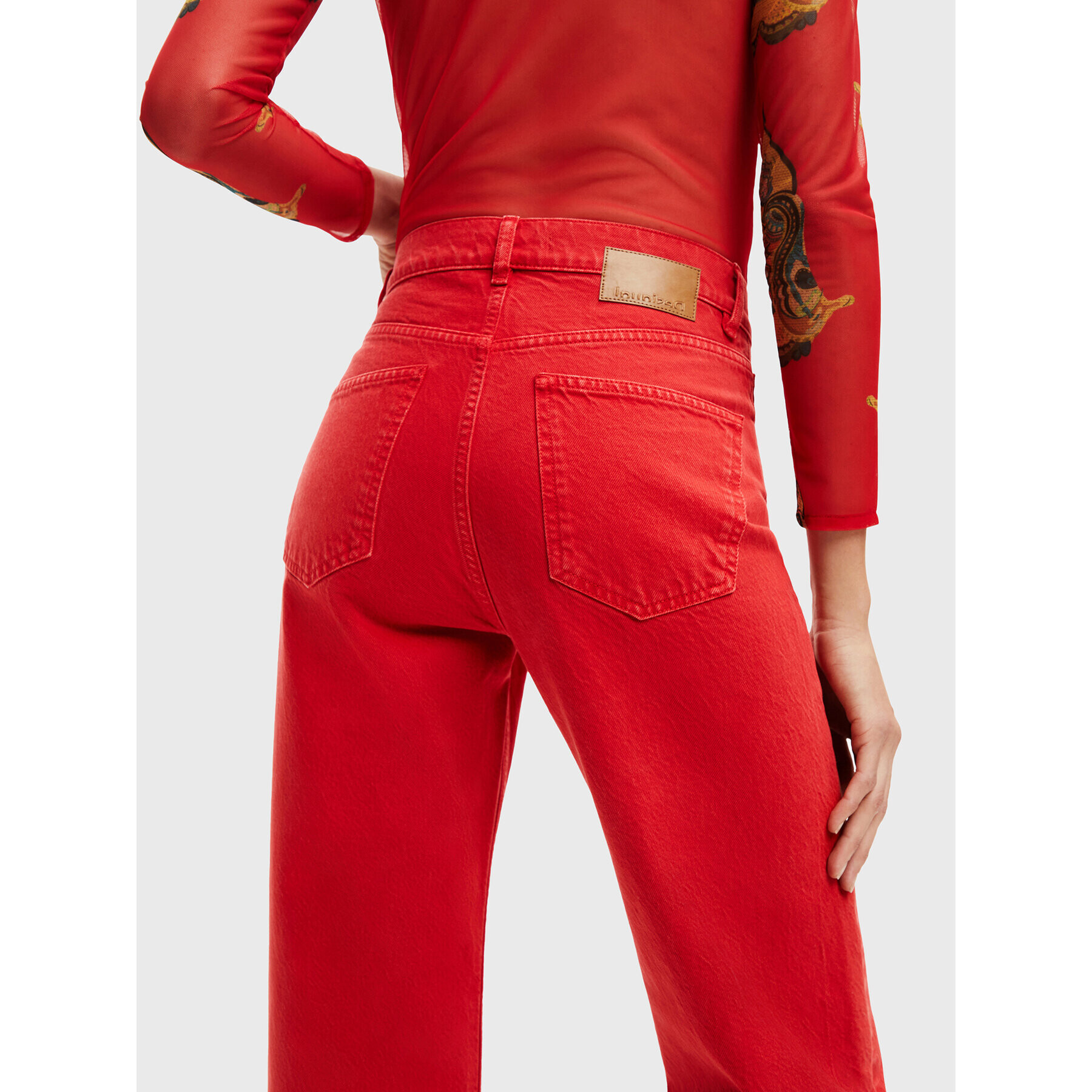 Desigual Дънки Lluisa 22WWDD12 Червен Relaxed Fit - Pepit.bg