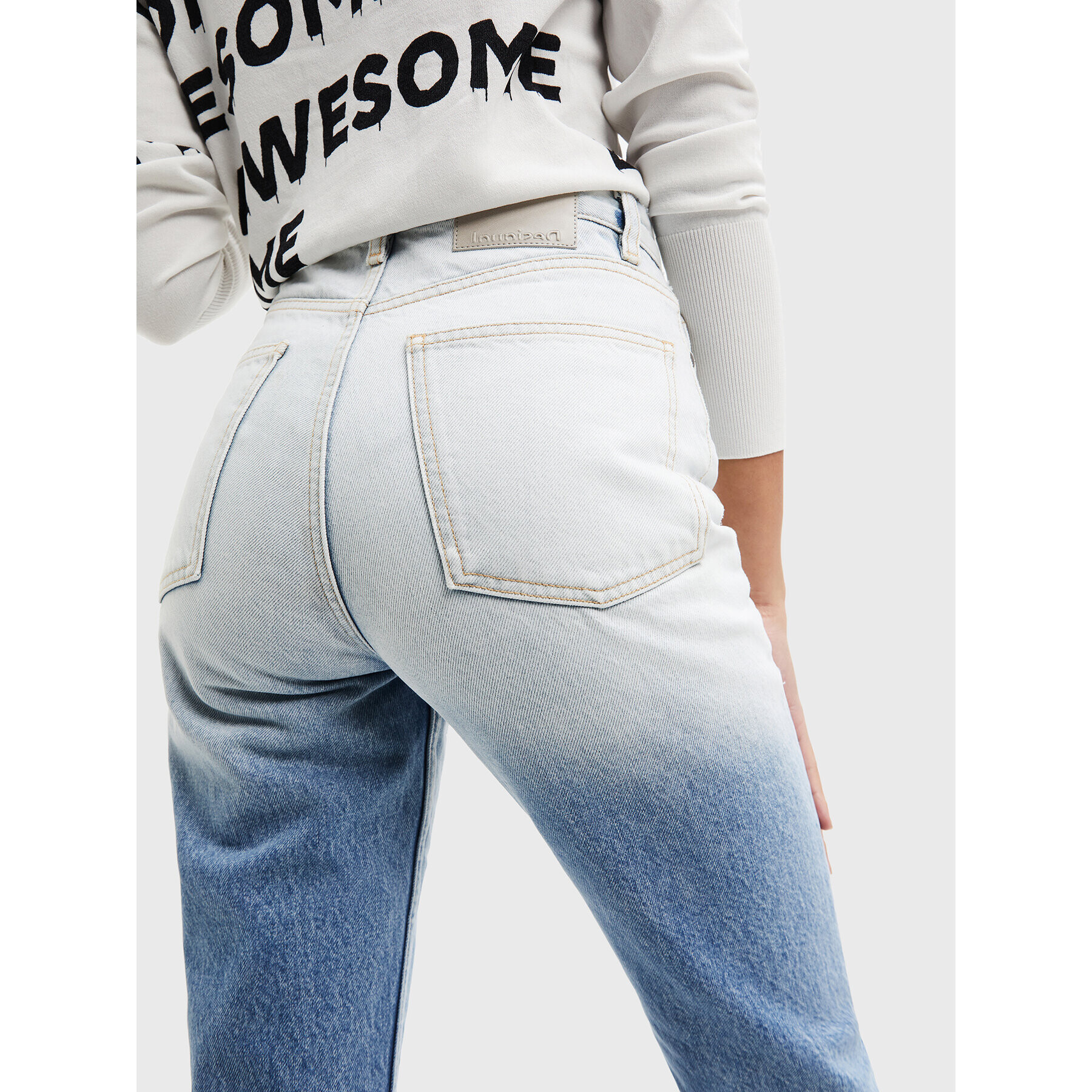 Desigual Дънки Res 22WWDD49 Син Straight Fit - Pepit.bg