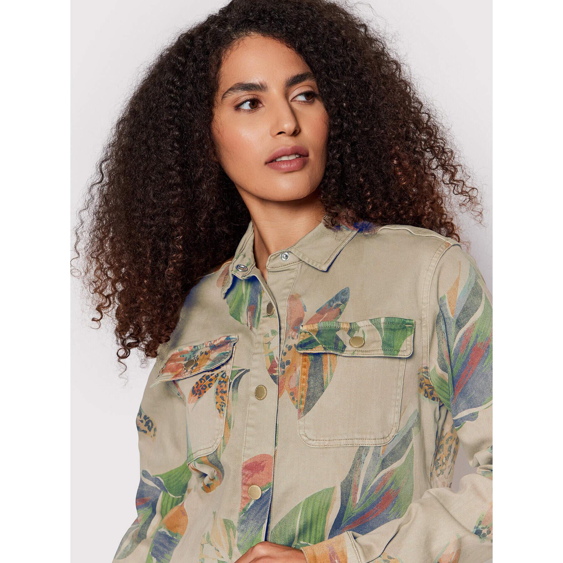 Desigual дънкова риза Flower 22SWCN04 Бежов Oversize - Pepit.bg