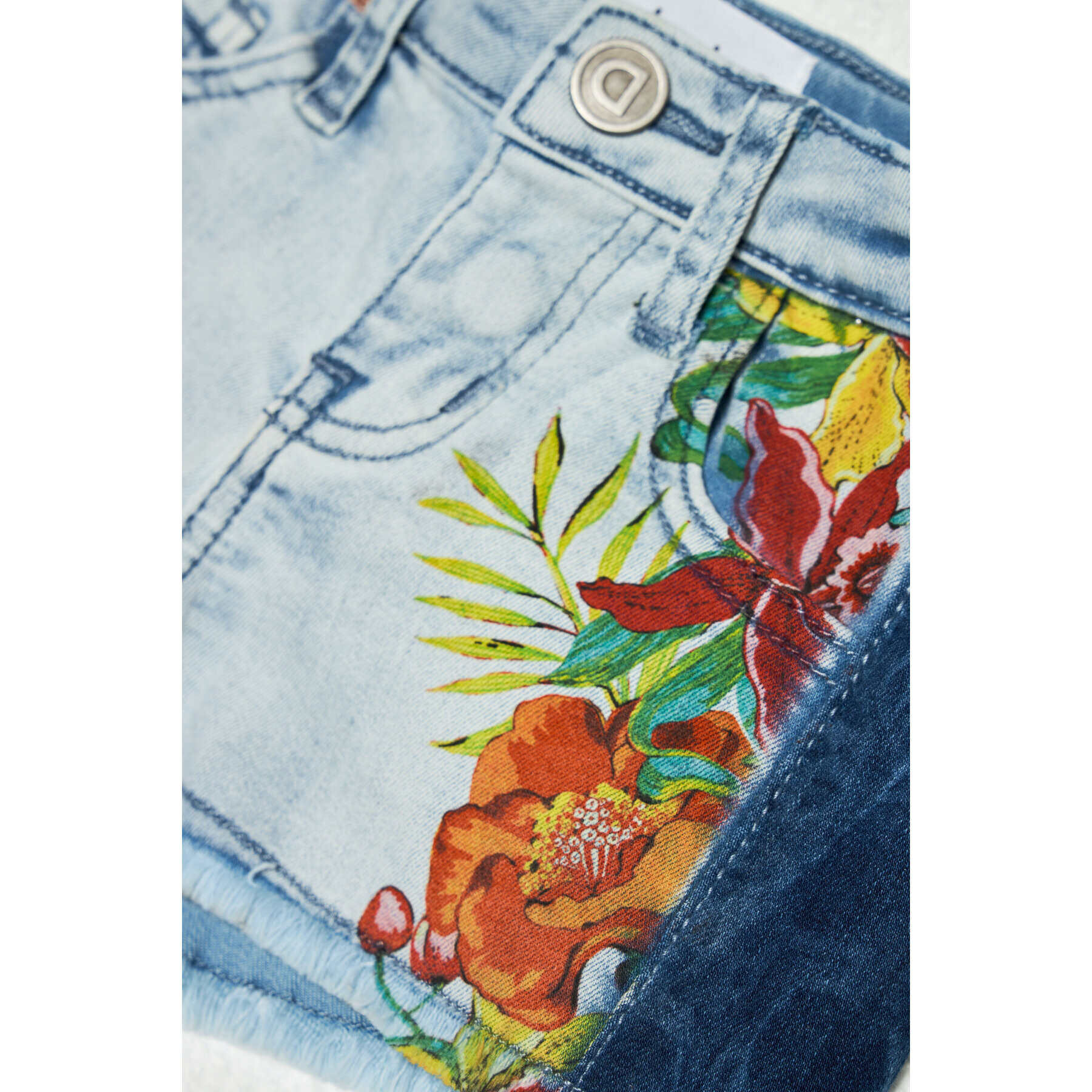 Desigual Дънкови шорти Rubi 21SGDD06 Син Regular Fit - Pepit.bg