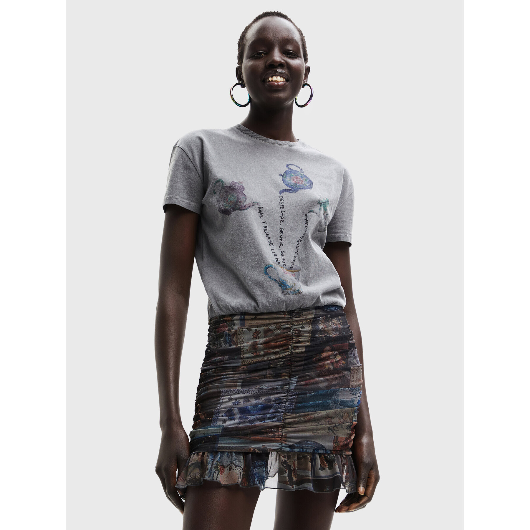 Desigual Ежедневна рокля 22WWVK68 Сив Regular Fit - Pepit.bg