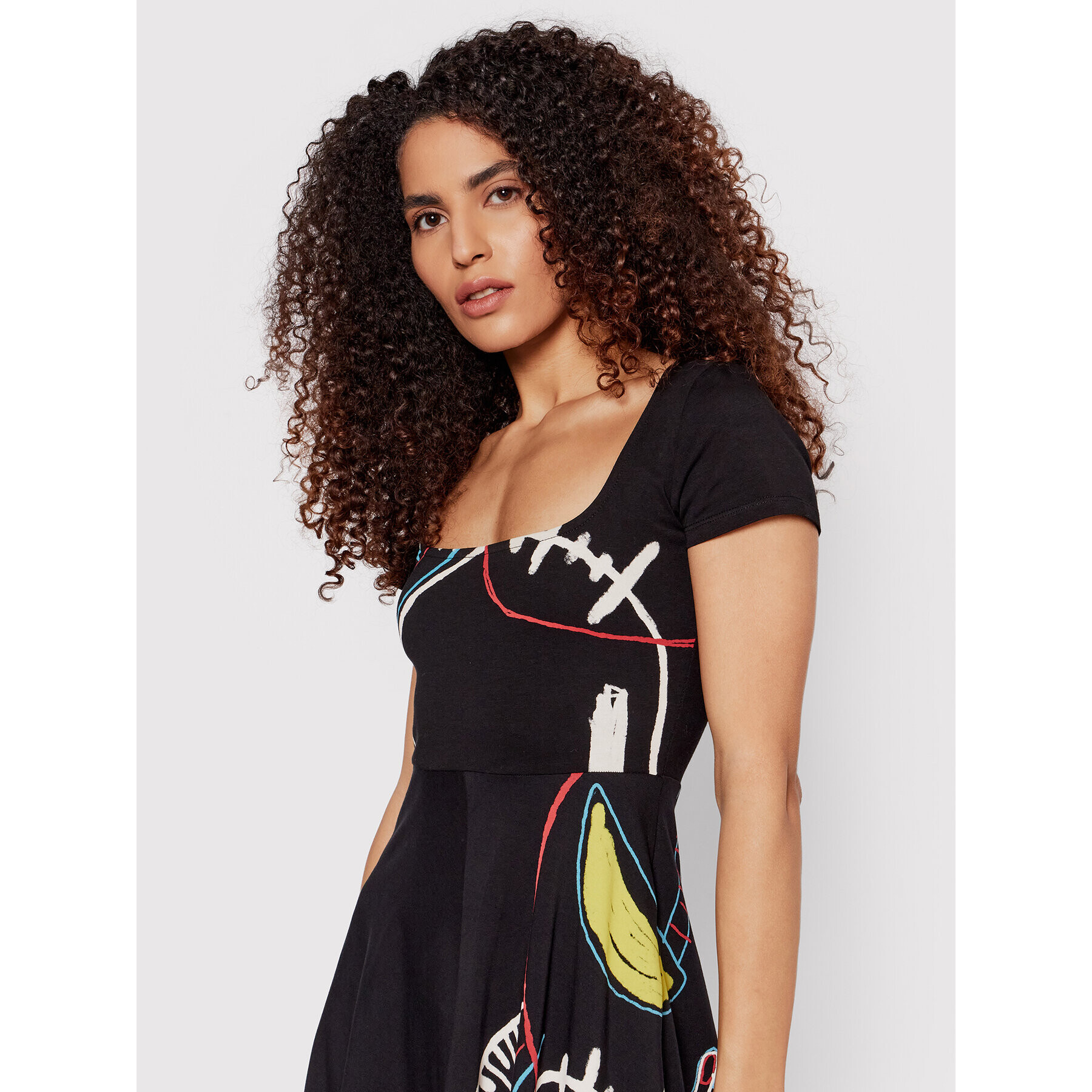 Desigual Ежедневна рокля Roma 22SWVK29 Черен Regular Fit - Pepit.bg