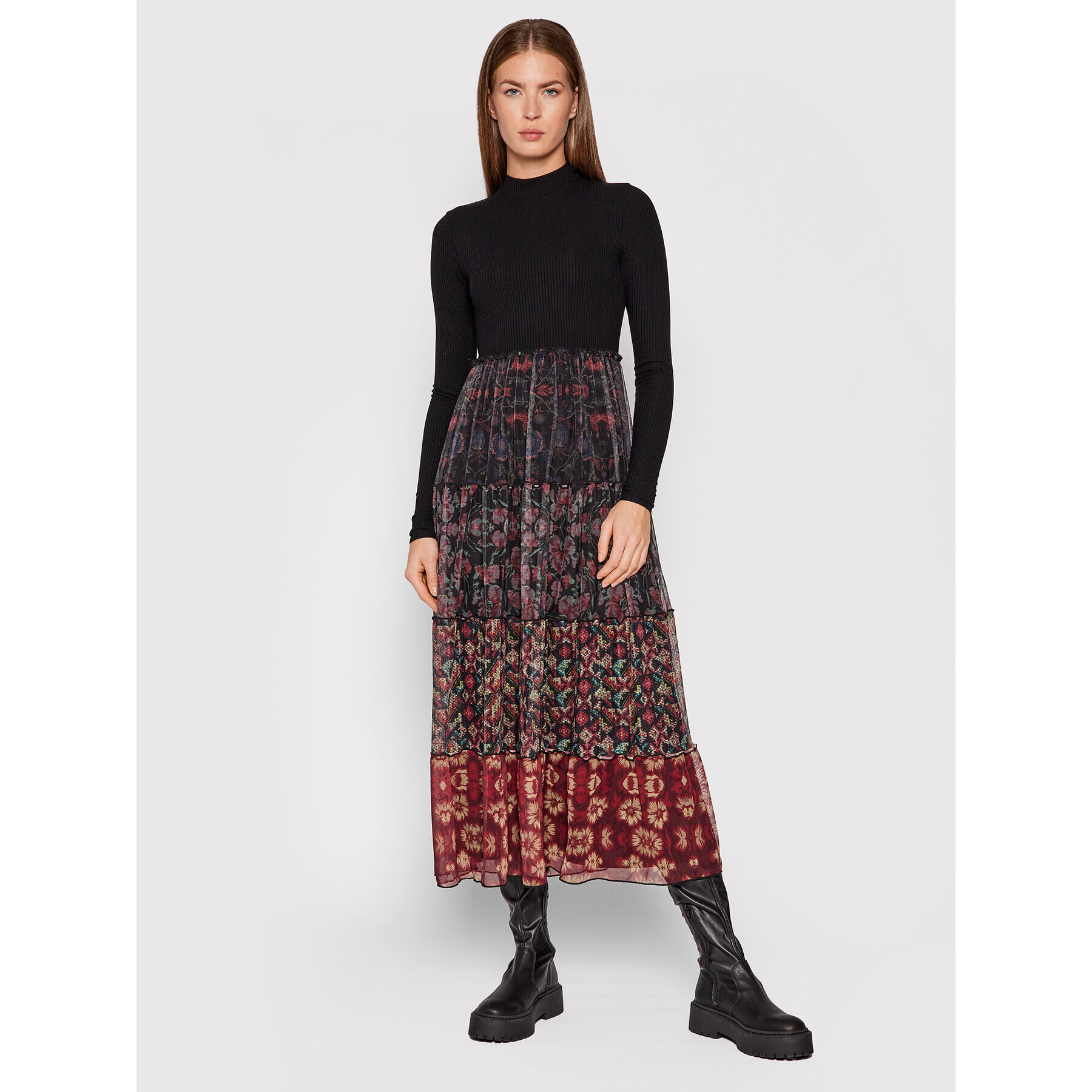Desigual Ежедневна рокля Cinamon 21WWVK95 Черен Regular Fit - Pepit.bg