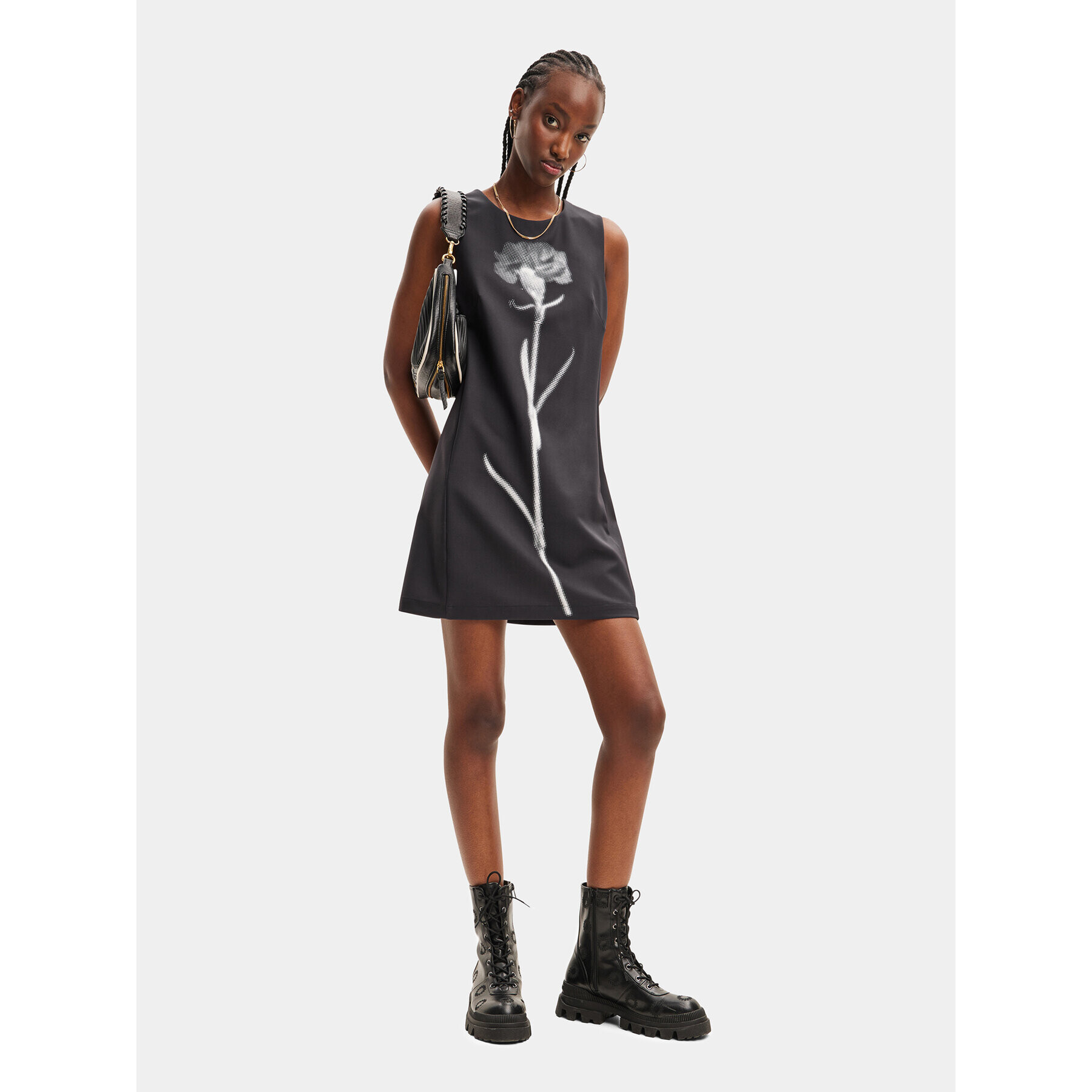 Desigual Лятна рокля 23WWVW49 Черен Regular Fit - Pepit.bg