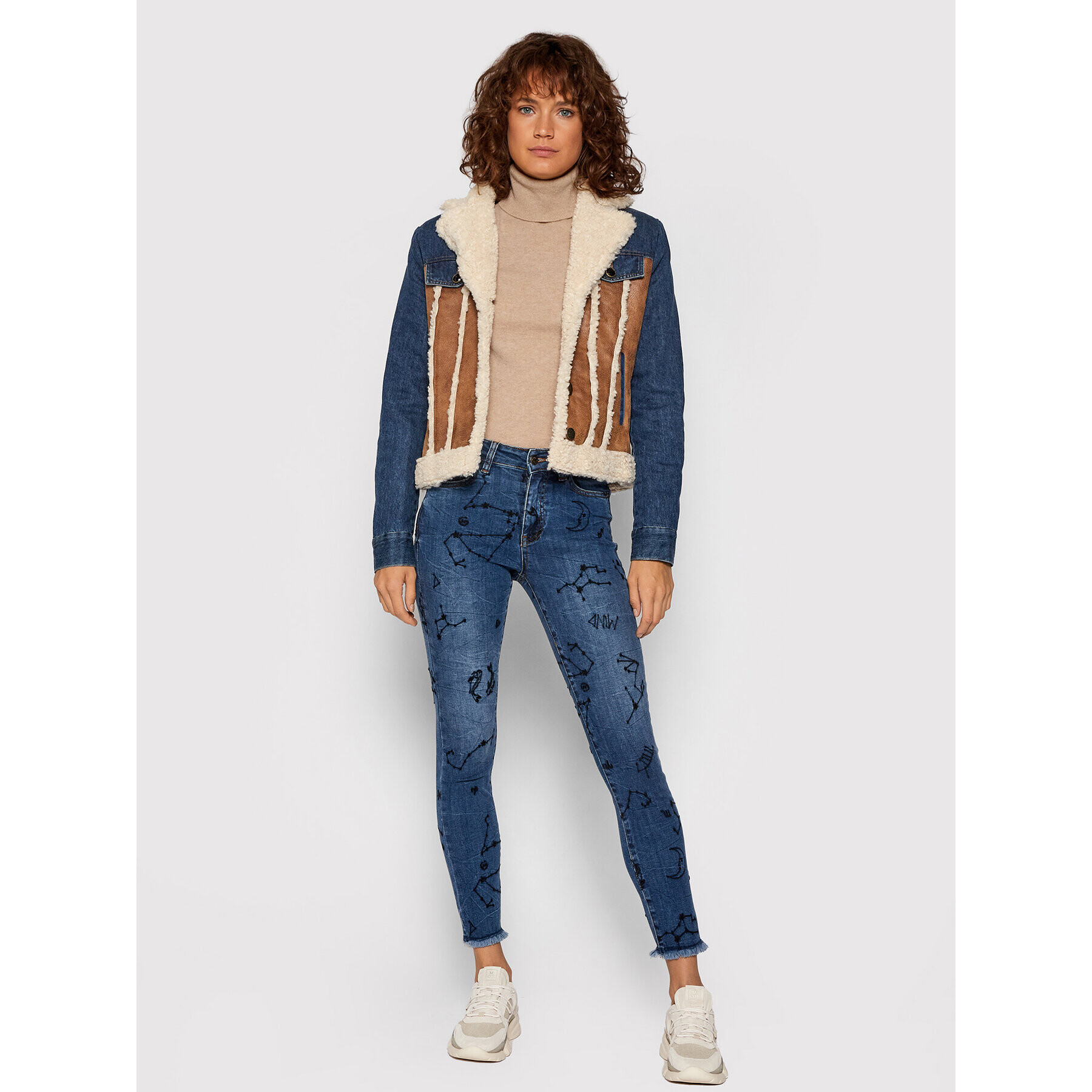 Desigual Преходно яке Daniela 21WWED37 Цветен Regular Fit - Pepit.bg