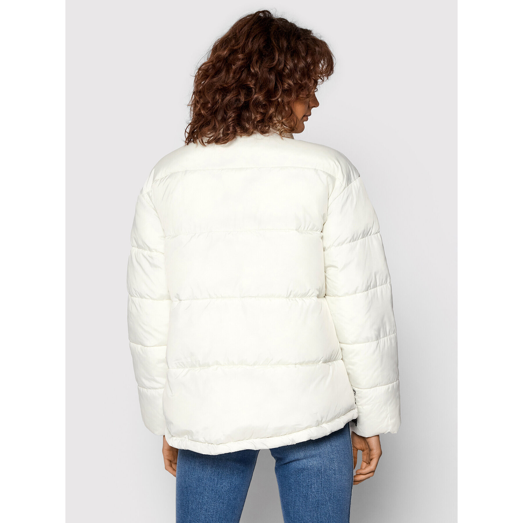 Desigual Пухено яке Austen 21WWEW33 Бял Regular Fit - Pepit.bg