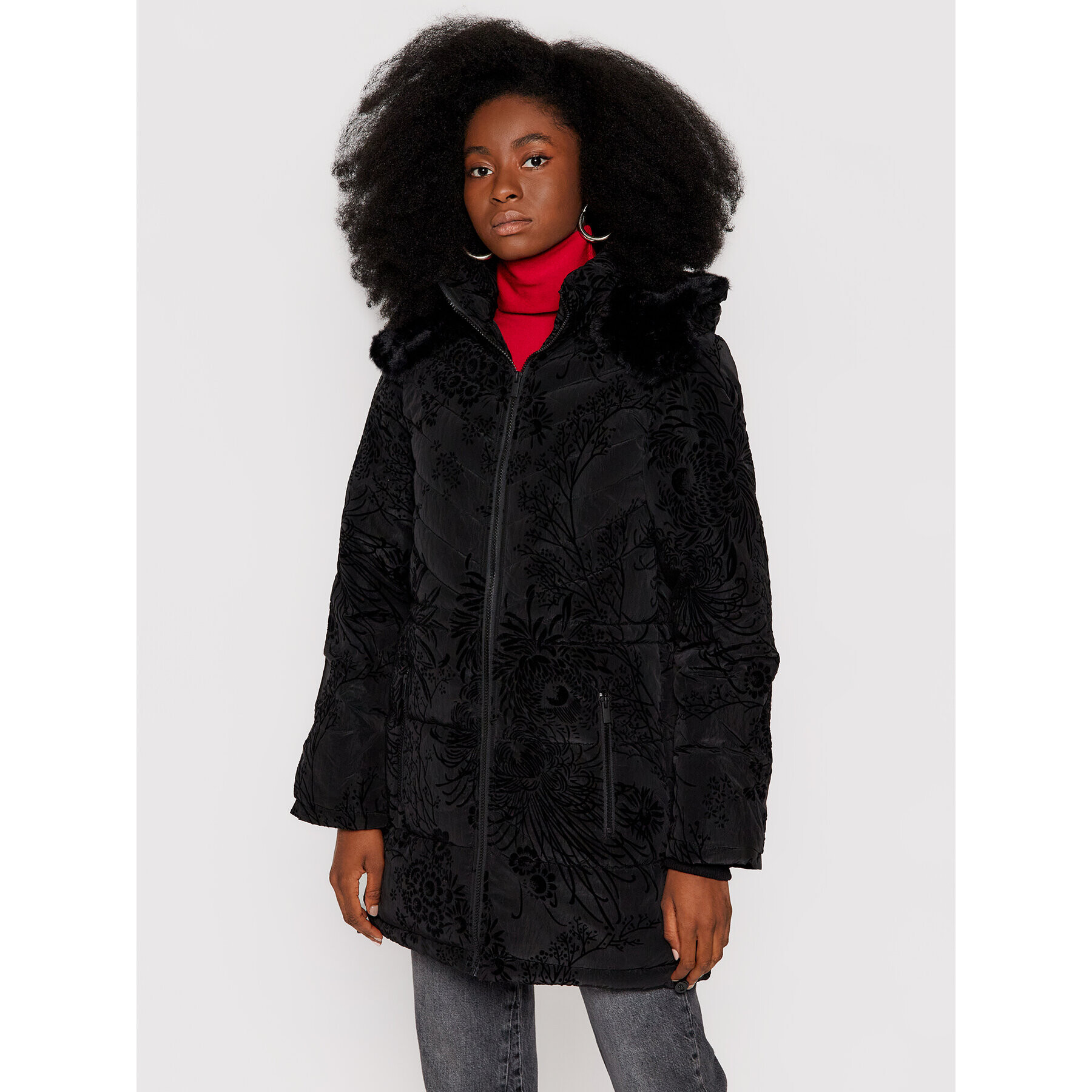 Desigual Пухено яке Japan 21WWEW02 Черен Regular Fit - Pepit.bg