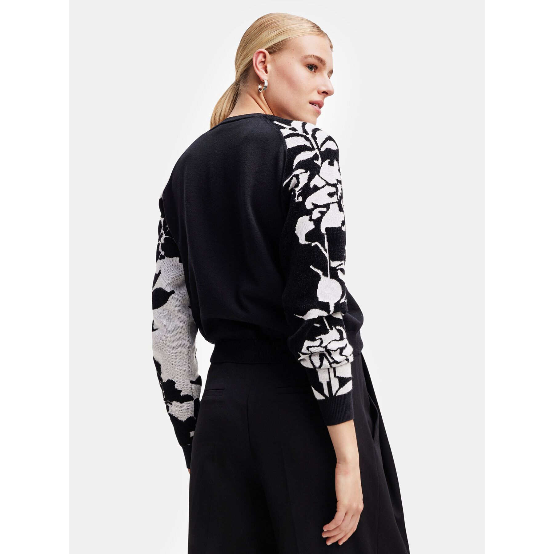 Desigual Пуловер 23WWJF20 Черен Regular Fit - Pepit.bg